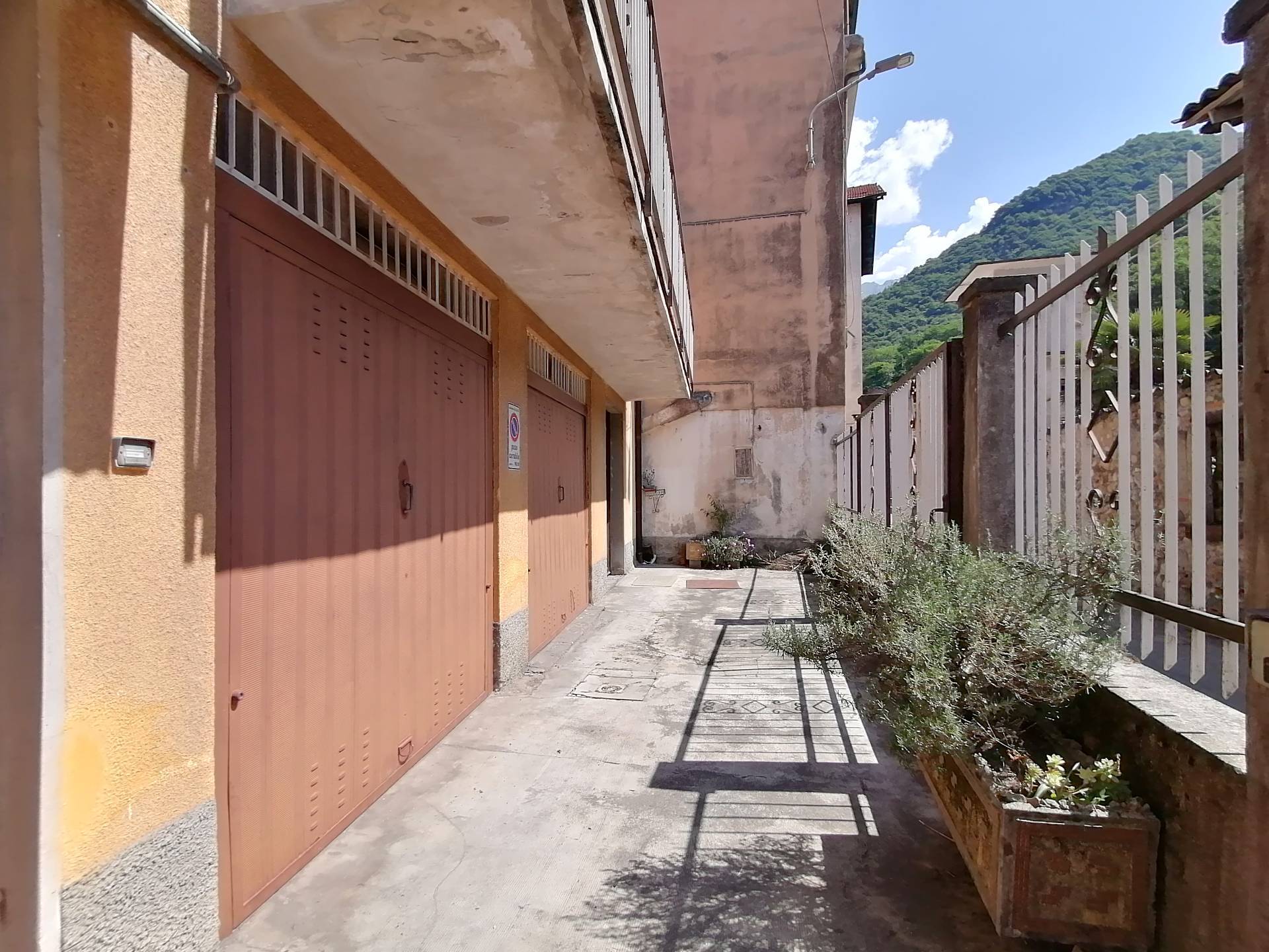 Casa Indipendente in vendita a Lecco