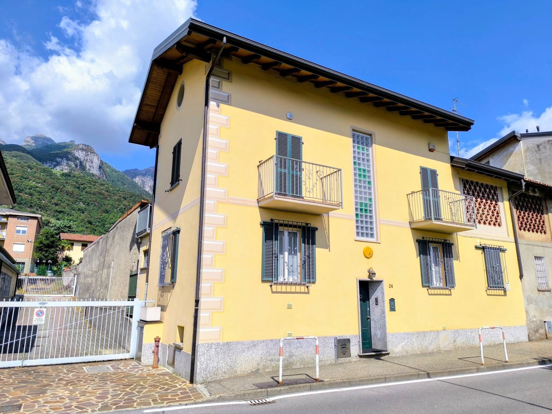 Casa Indipendente in vendita a Valmadrera