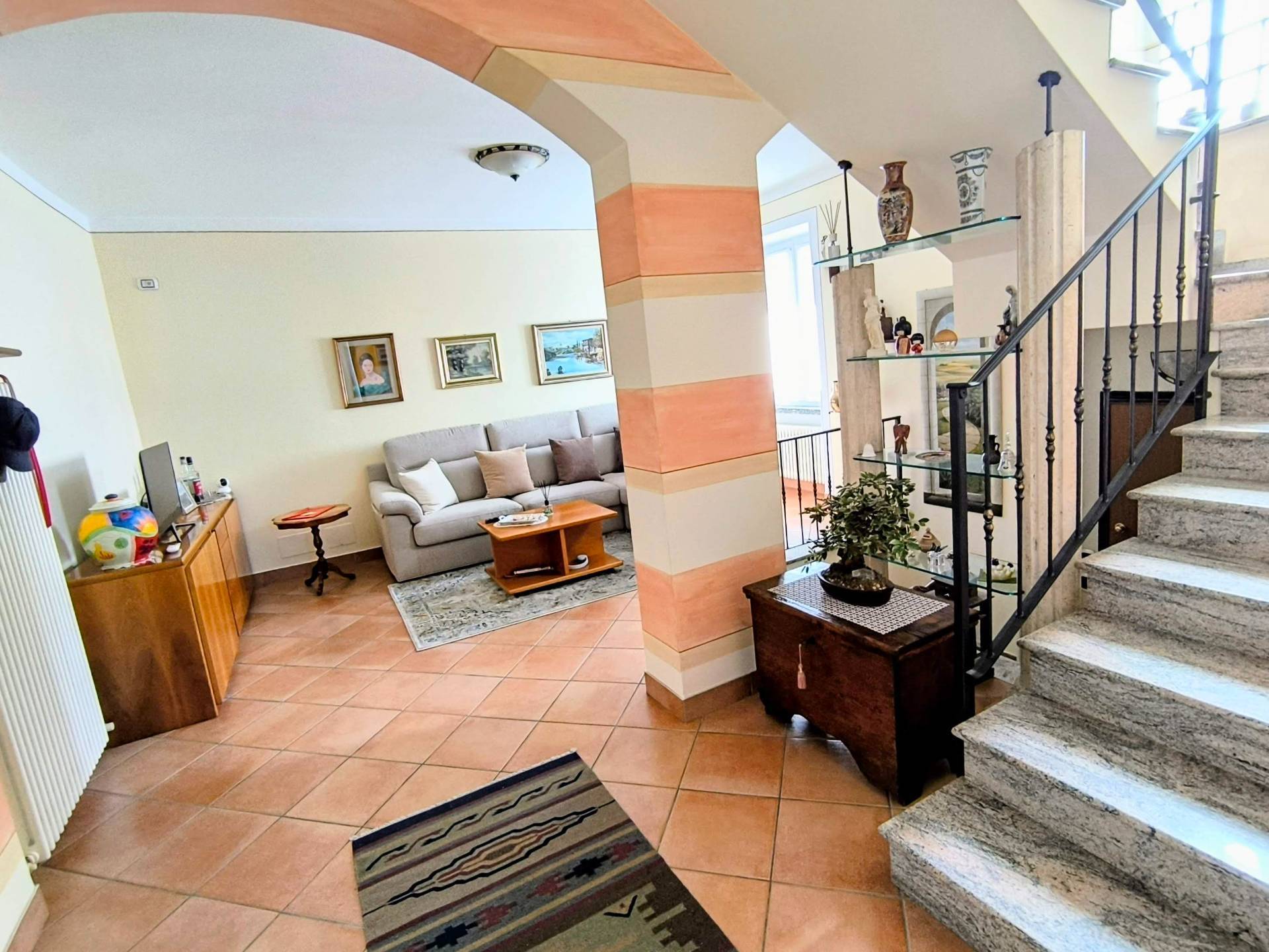 Casa Indipendente in vendita a Valmadrera