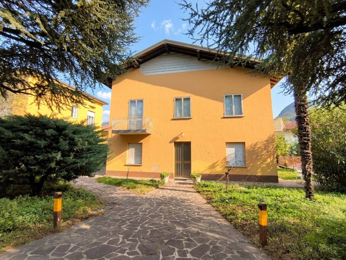 Villa singola in vendita a Civate