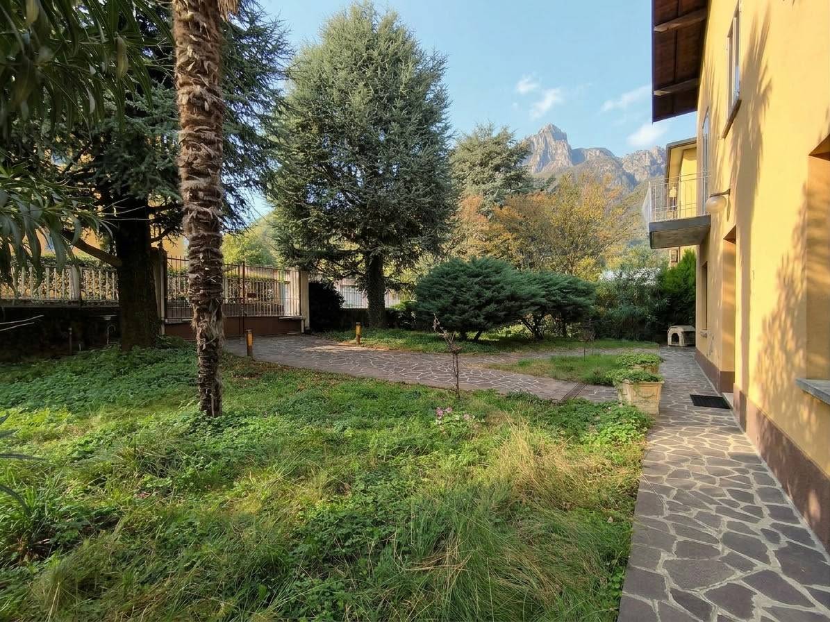 Villa singola in vendita a Civate