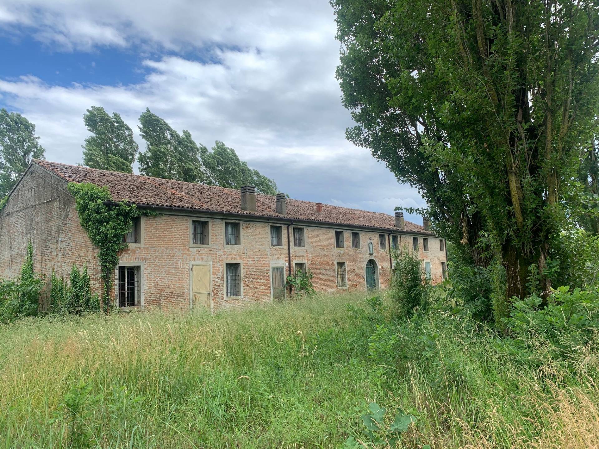 Casa indipendente da ristrutturare, Ferrara baura