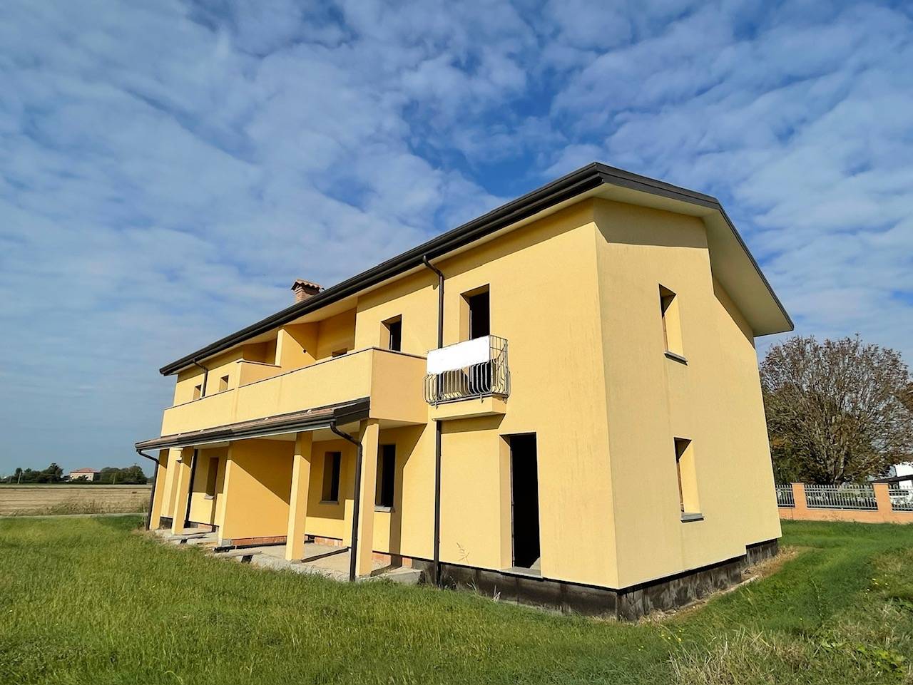 Casa indipendente con box, Ferrara chiesuol del fosso