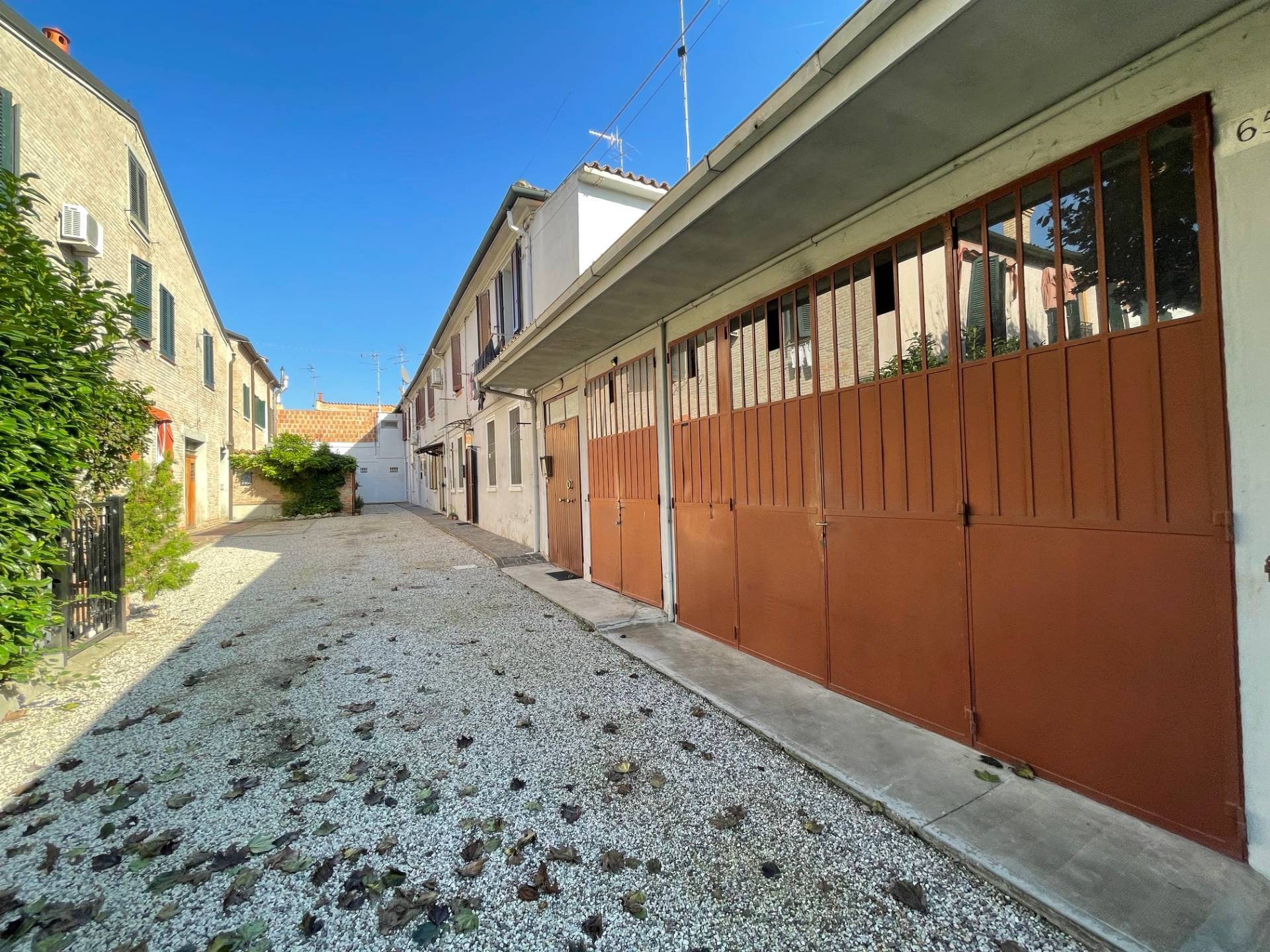 Garage / Posto auto in vendita a Ferrara, Fuori Mura - Zona Sud