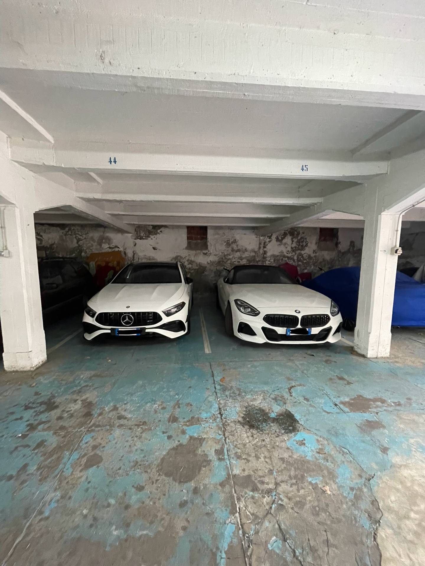 Posto auto coperto in vendita a Ferrara, Entro Mura