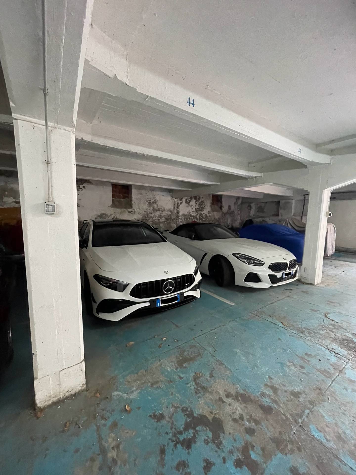 Posto auto coperto in vendita a Ferrara, Entro Mura