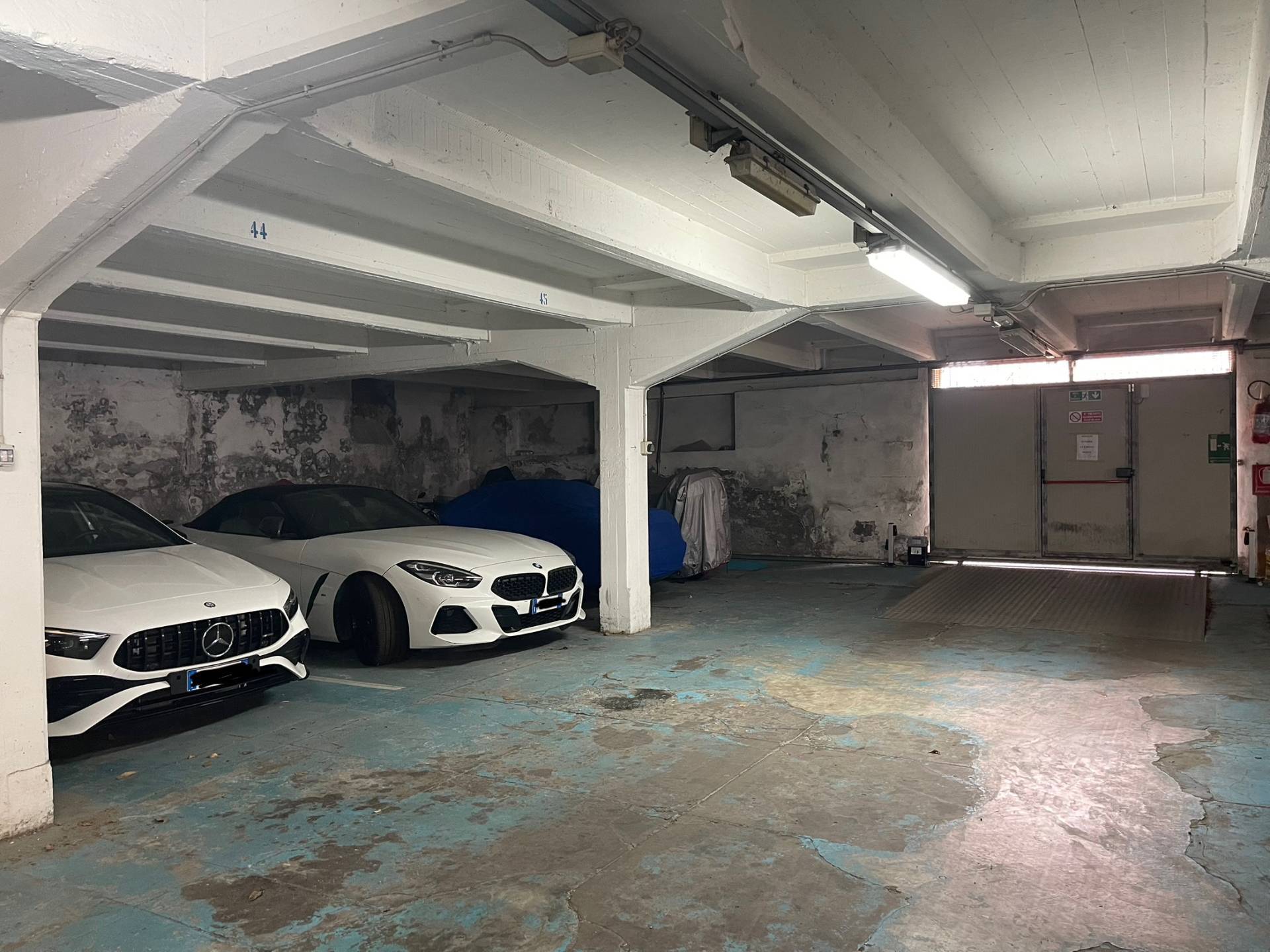 Posto auto coperto in vendita a Ferrara, Entro Mura