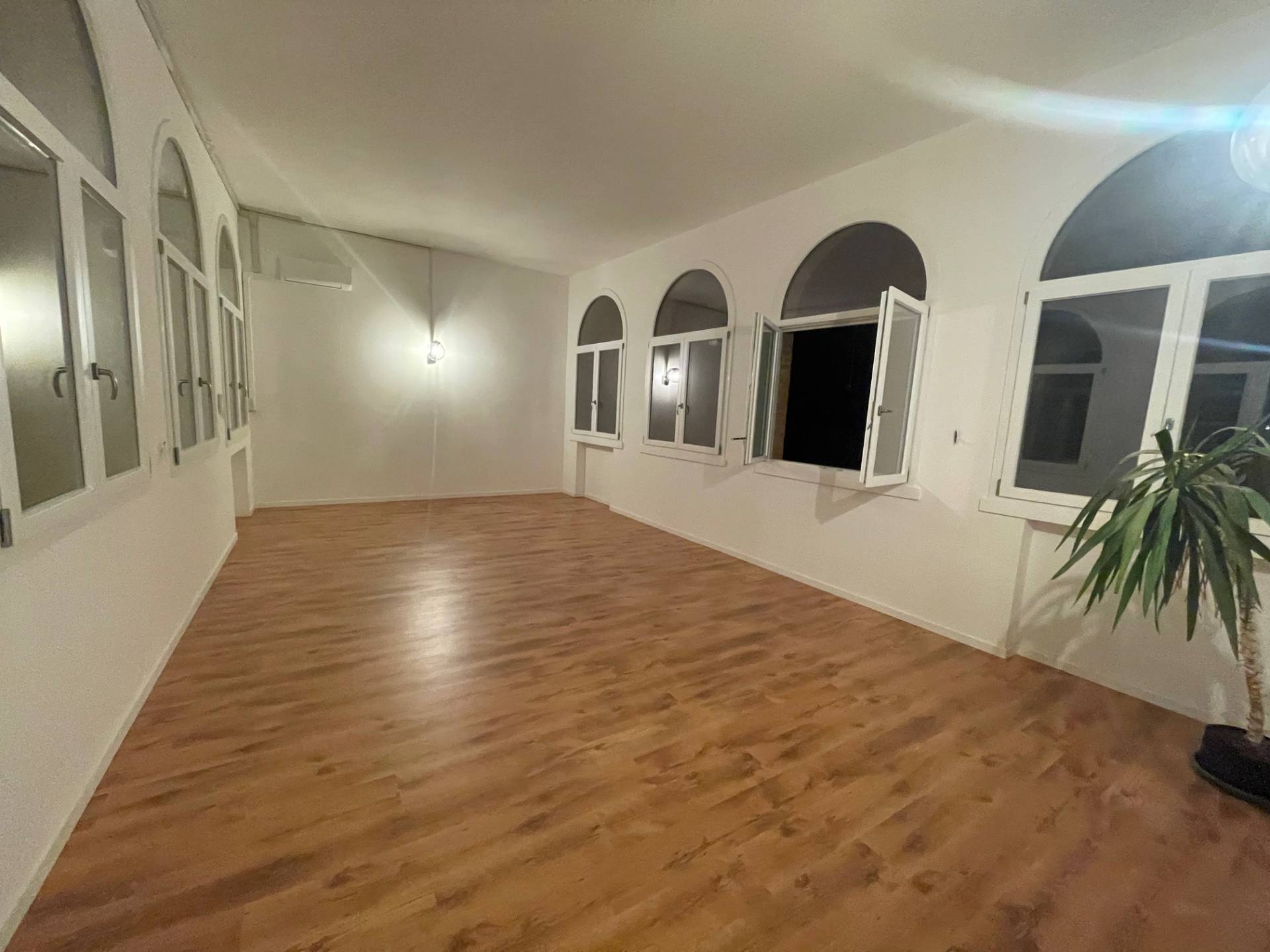 Appartamento in vendita a Ferrara, Centro storico