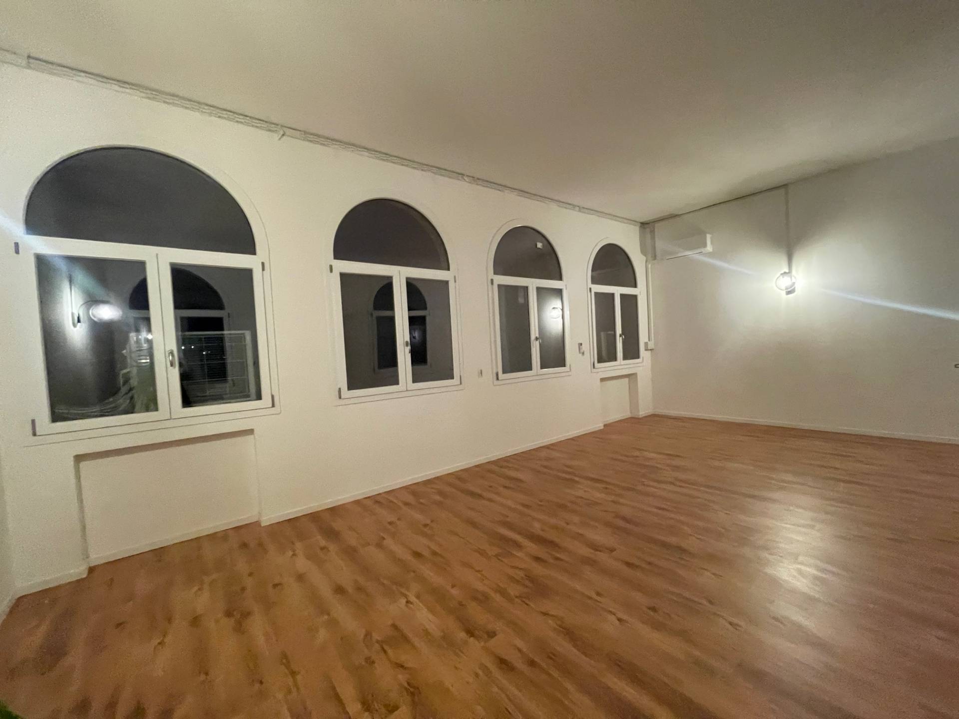 Appartamento in vendita a Ferrara, Centro storico