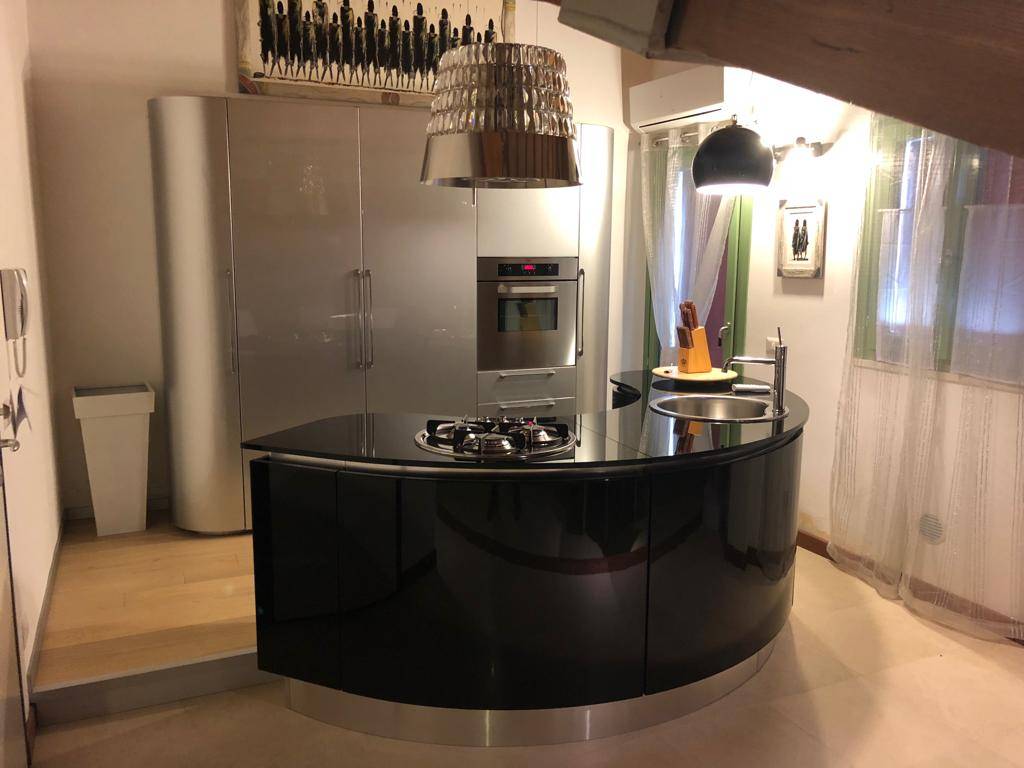 Appartamento in vendita a Ferrara, Centro storico