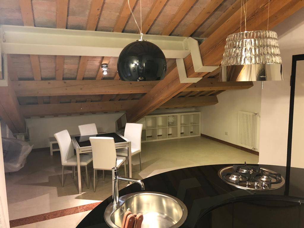 Appartamento in vendita a Ferrara, Centro storico