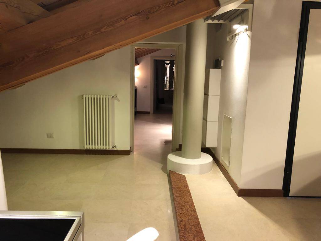 Appartamento in vendita a Ferrara, Centro storico