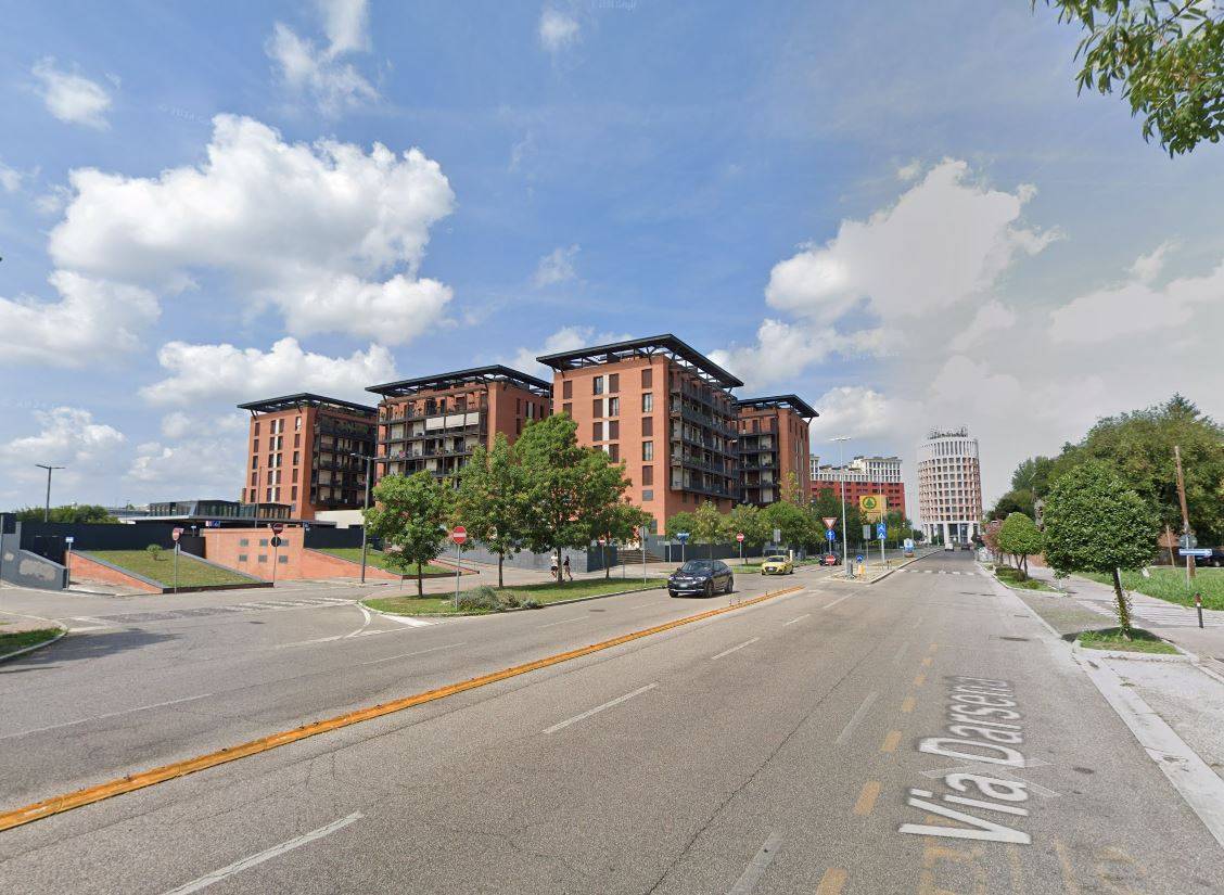 Box o garage in vendita a Ferrara