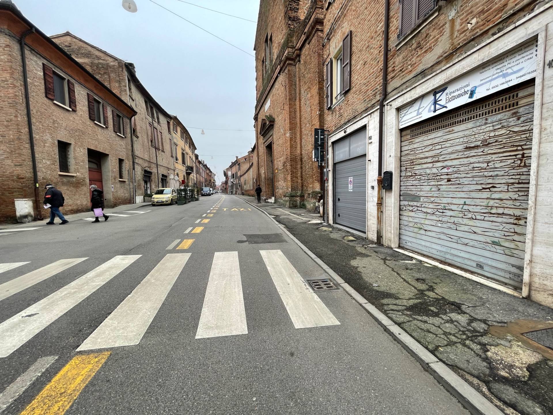 Garage / Posto auto in vendita a Ferrara, Centro storico