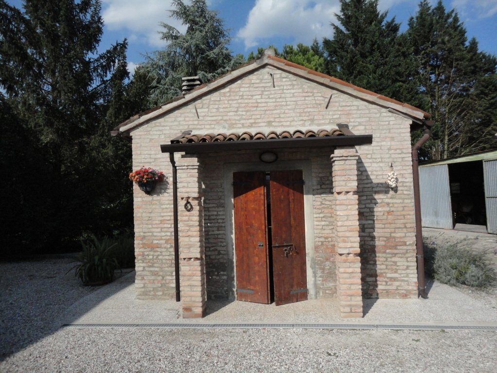 Casa / Villa / Villetta in vendita a Ferrara, Monestirolo