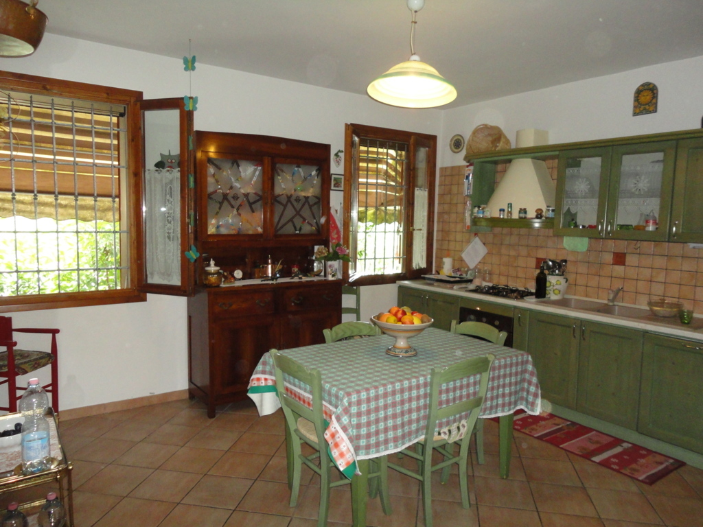 Casa / Villa / Villetta in vendita a Ferrara, Monestirolo
