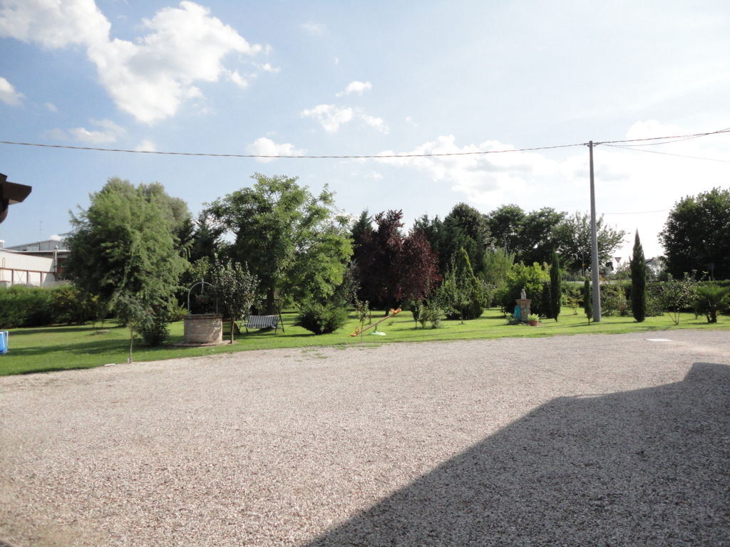 Casa / Villa / Villetta in vendita a Ferrara, Monestirolo