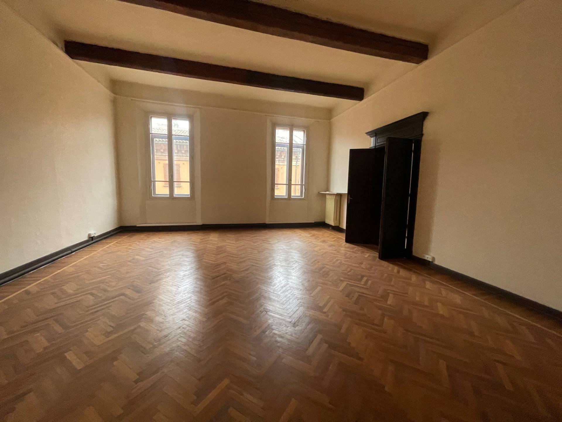 Ufficio in affitto a Ferrara, Centro storico