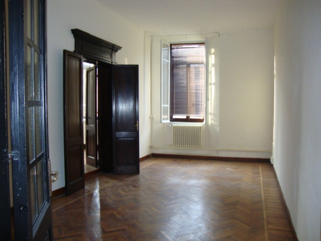 Ufficio in affitto a Ferrara, Centro storico