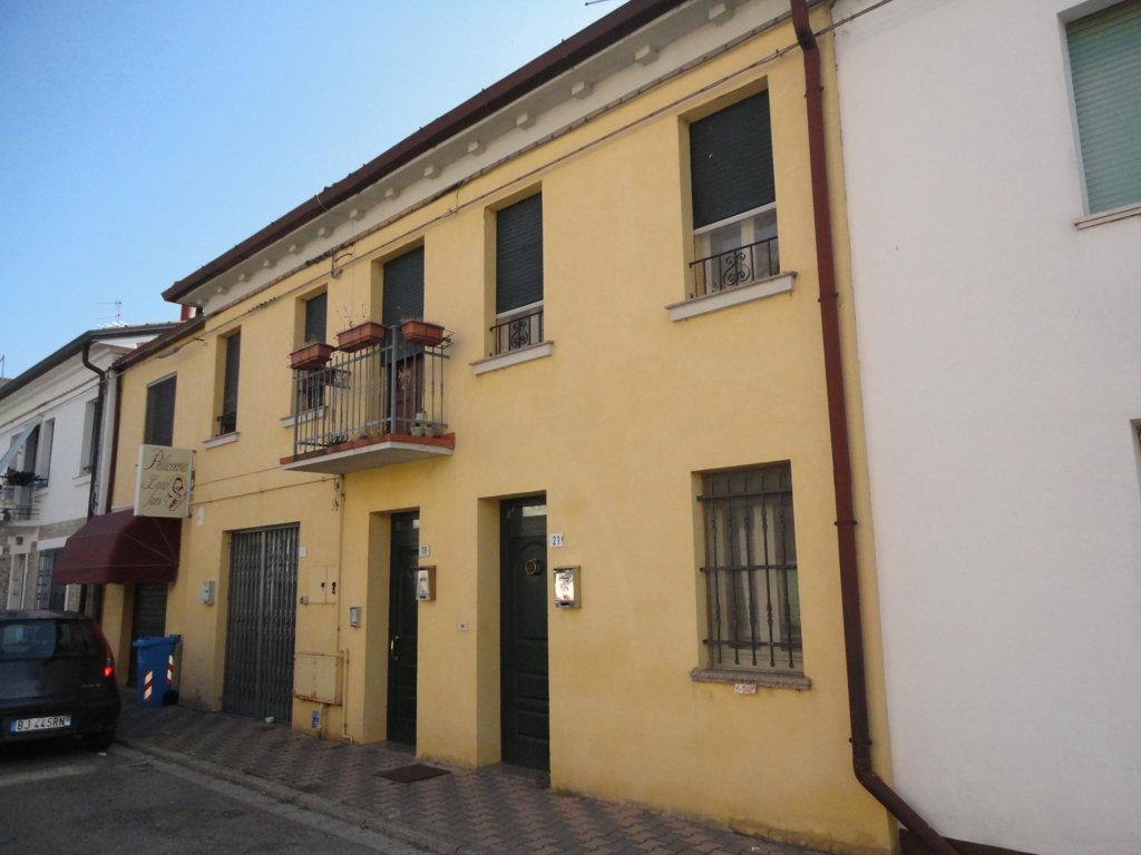 Casa / Villa / Villetta in vendita a Masi Torello