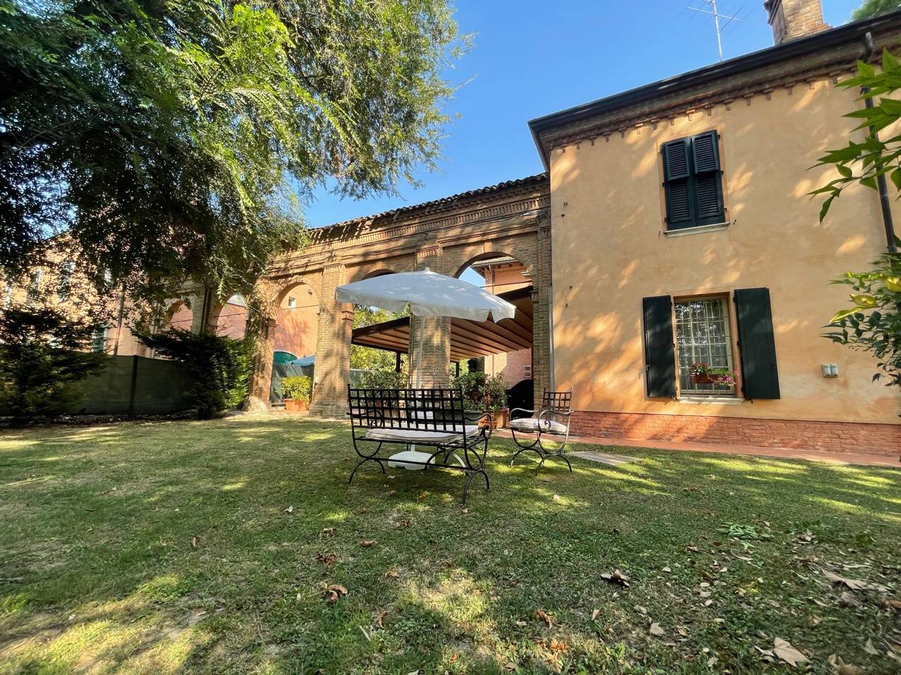 Casa / Villa / Villetta in vendita a Ferrara, Gaibanella