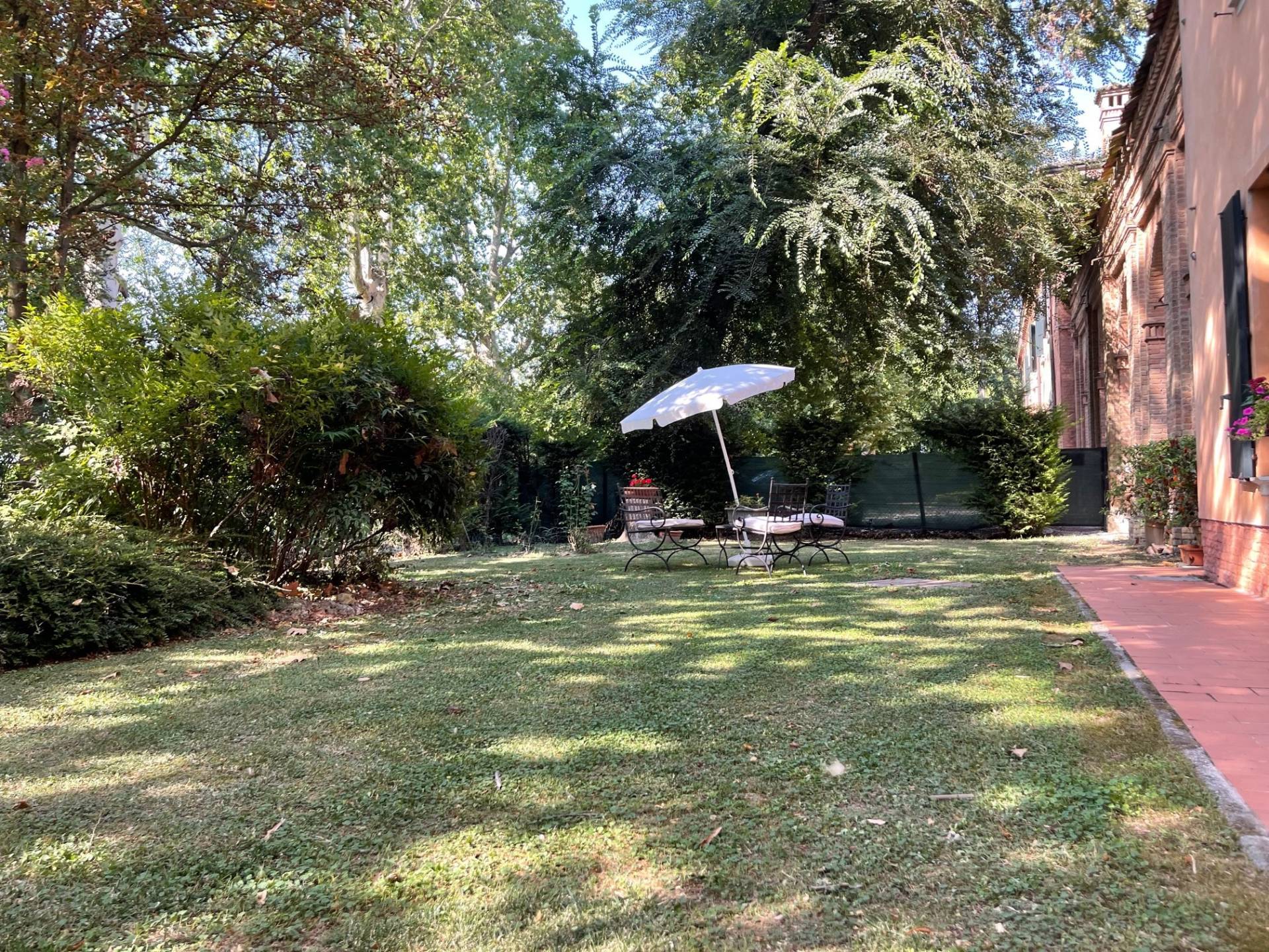 Casa / Villa / Villetta in vendita a Ferrara, Gaibanella