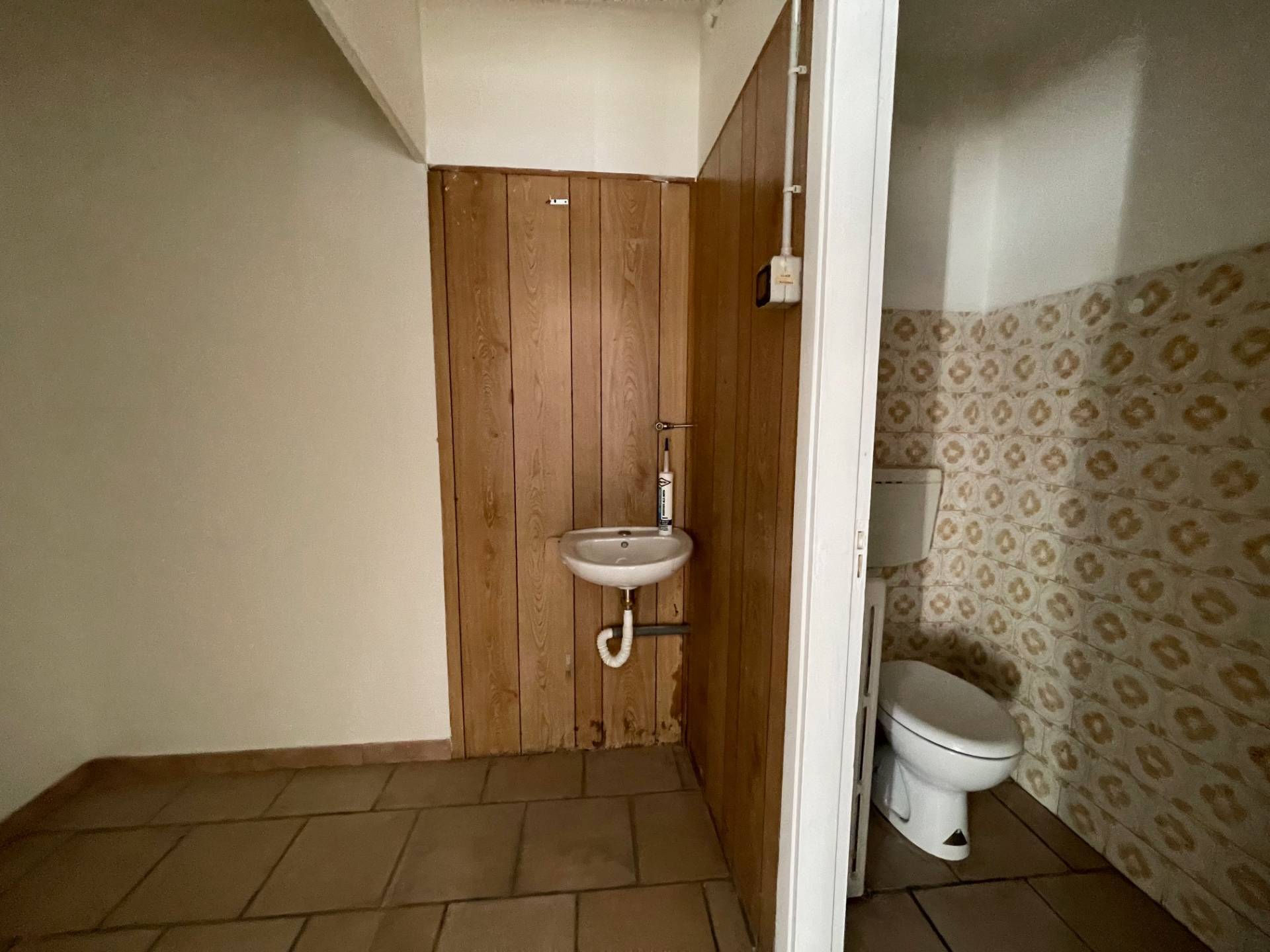 Negozio in vendita a Ferrara, Centro storico