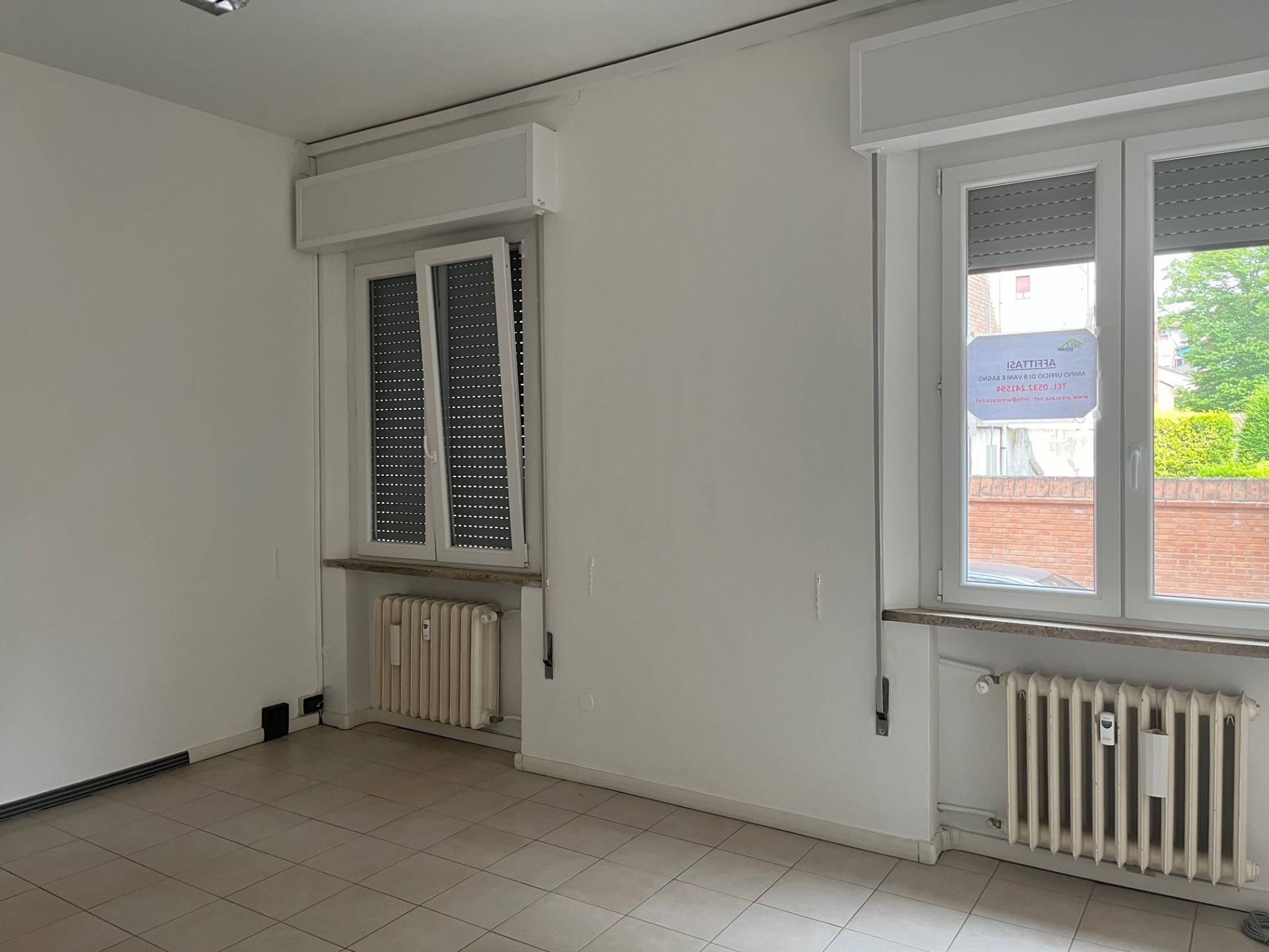 Ufficio in affitto a Ferrara, Centro storico