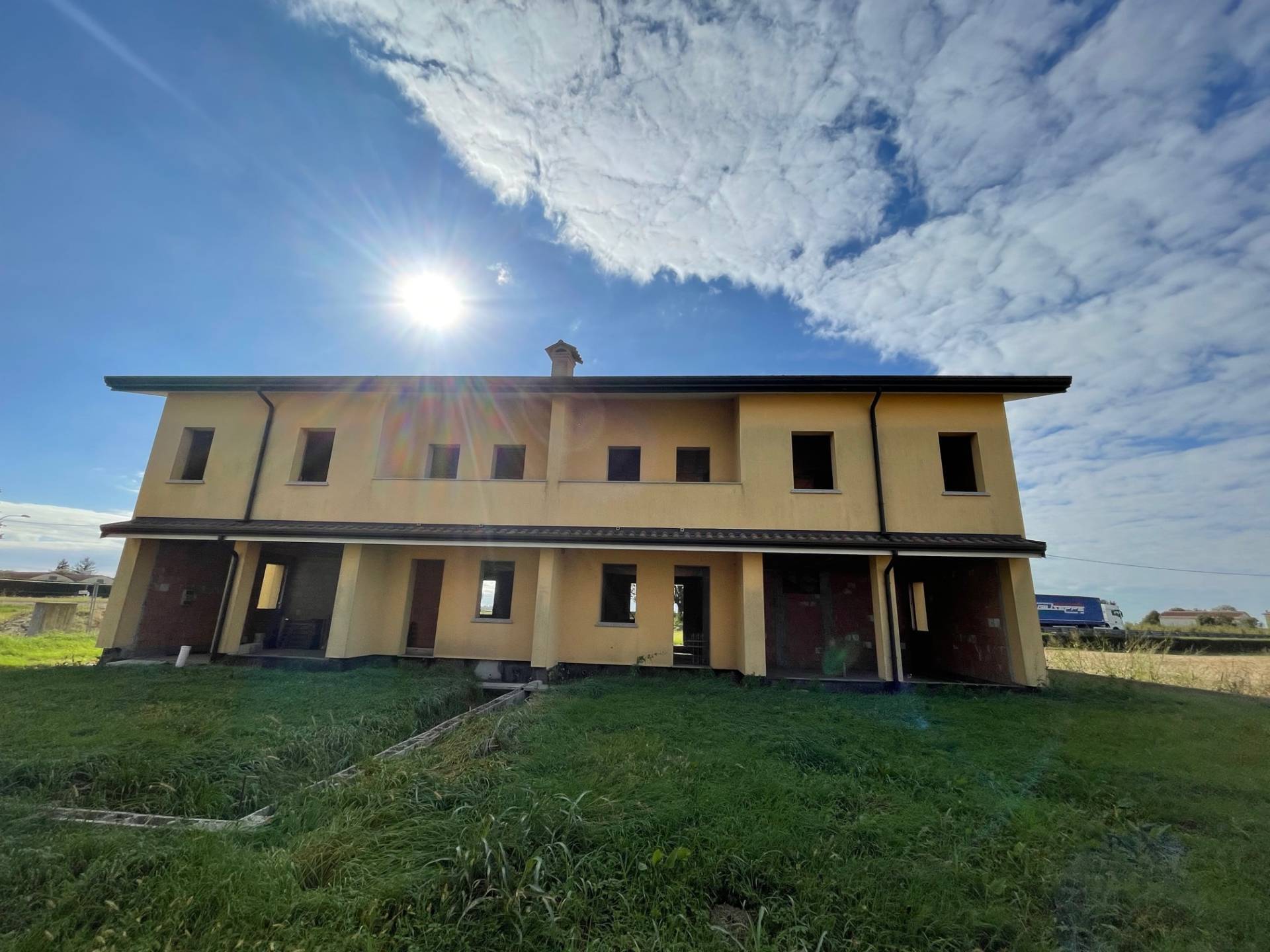 Casa / Villa / Villetta in vendita a Ferrara, Chiesuol del Fosso