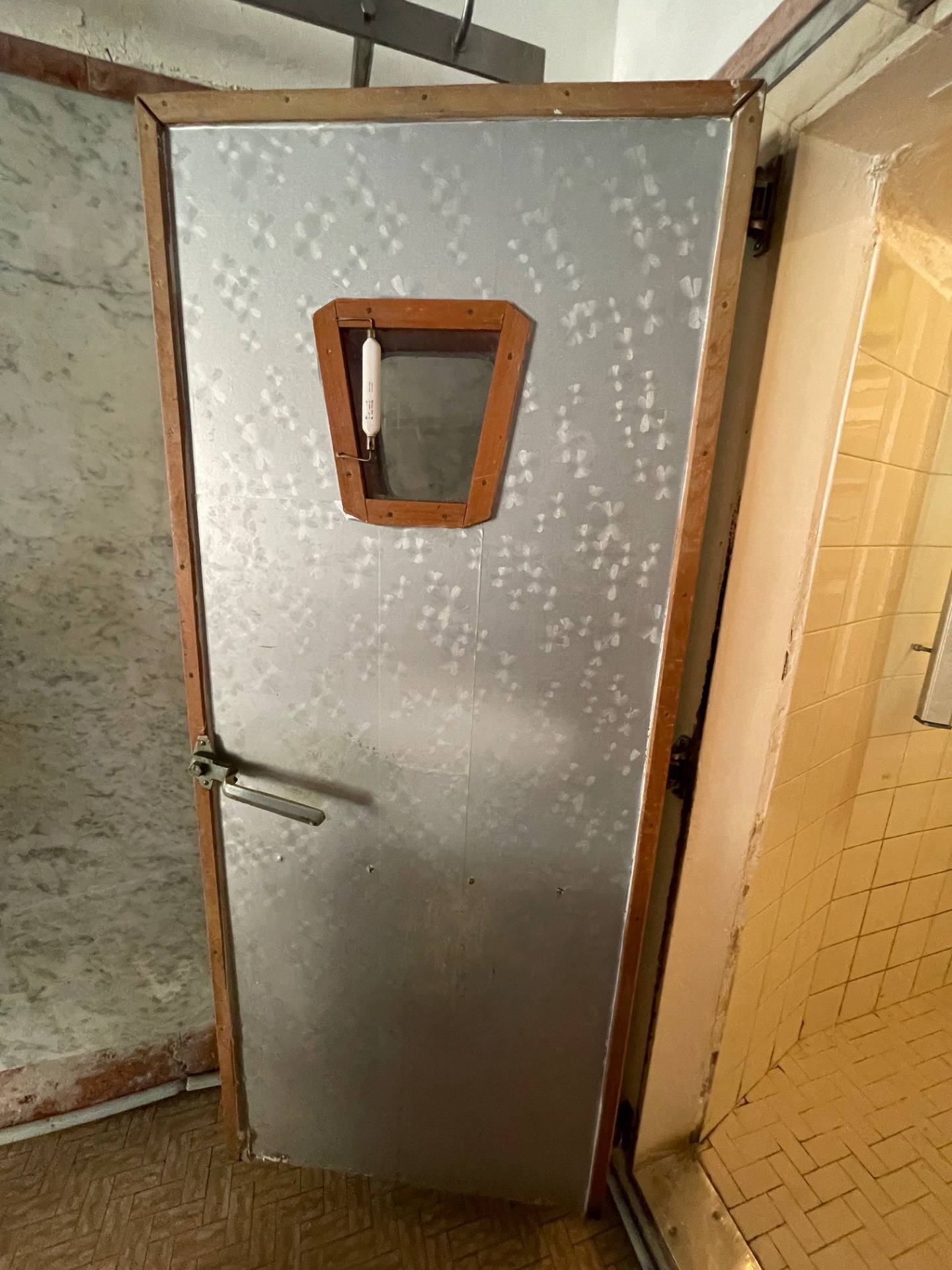 Negozio in vendita a Ferrara, Centro storico