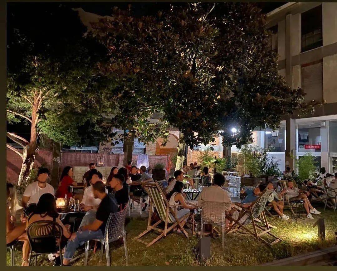 Attivita commerciale in vendita a Ferrara, Centro storico