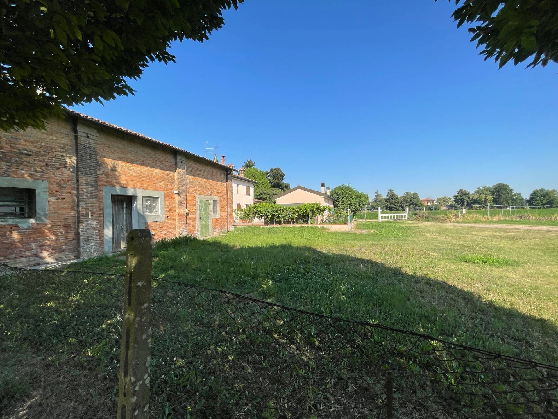 Casa / Villa / Villetta in vendita a Ferrara, S. Martino