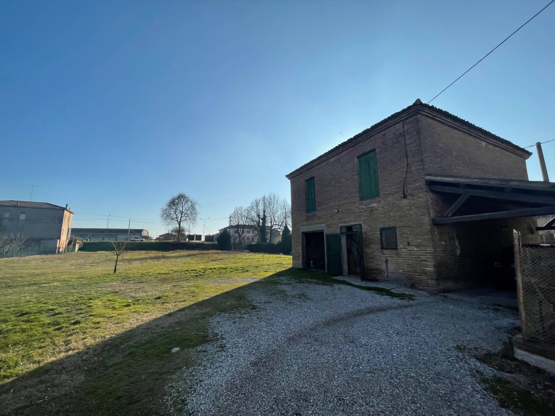 Casa / Villa / Villetta in vendita a Vigarano Mainarda