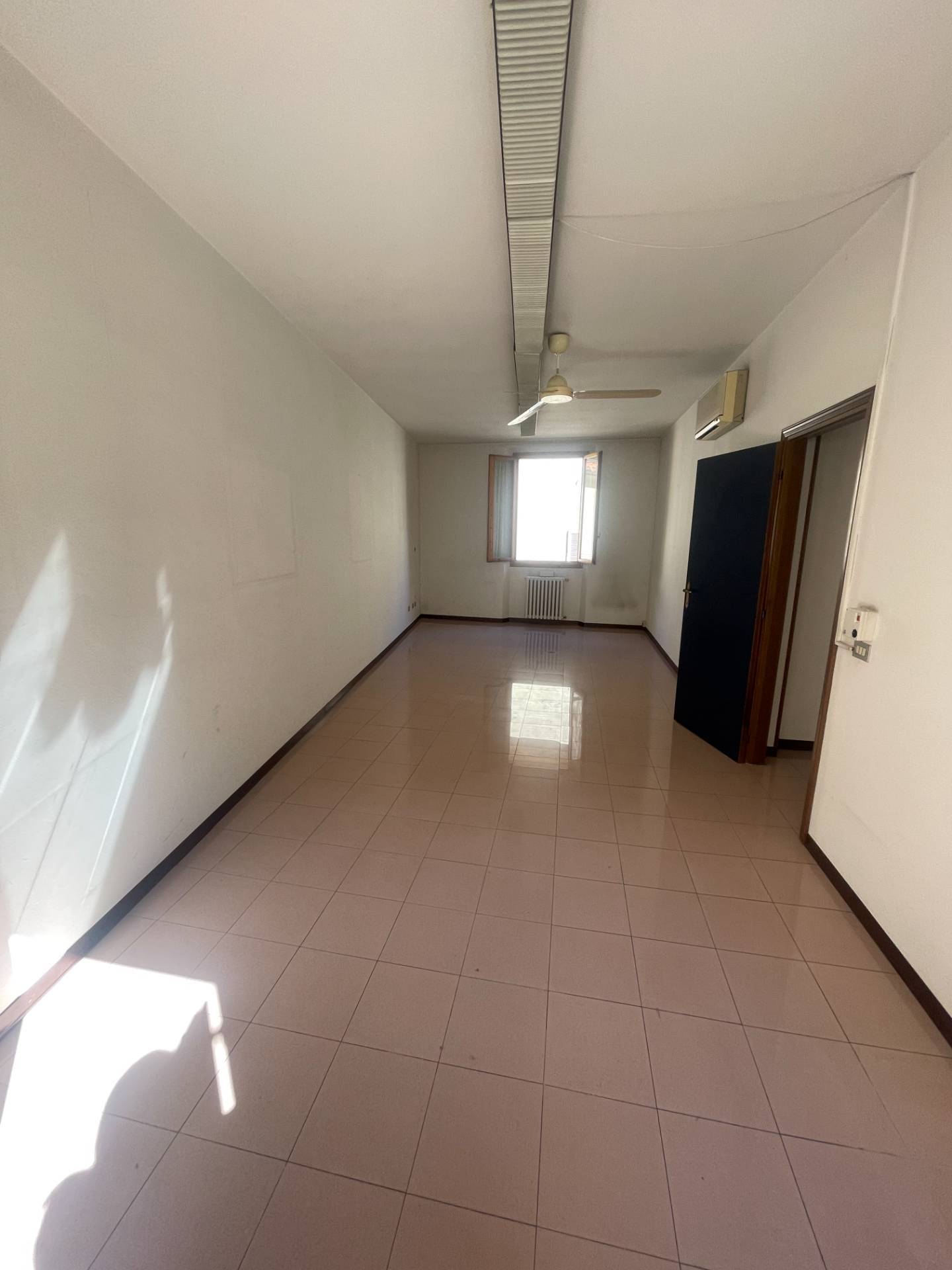 Appartamento in vendita a Ferrara, Centro storico