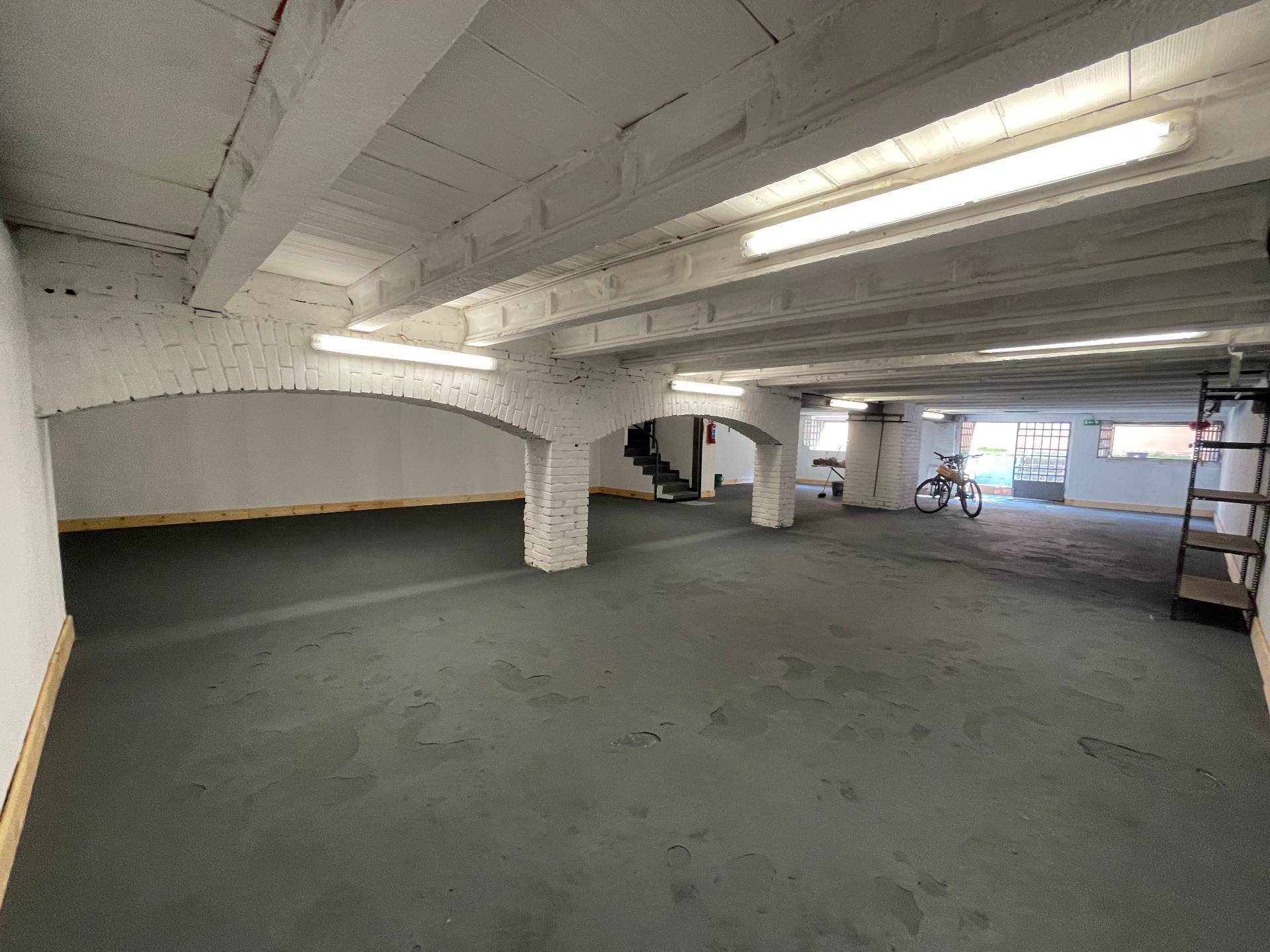 Magazzino in vendita a Ferrara, Centro storico