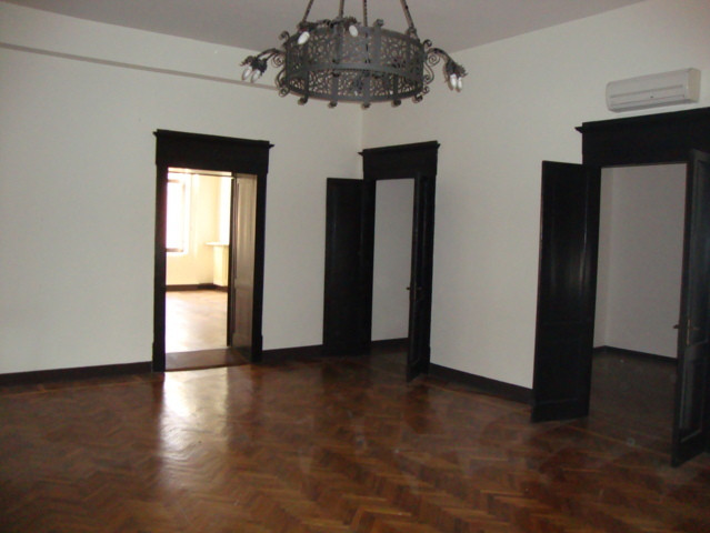 Ufficio in affitto a Ferrara, Centro storico