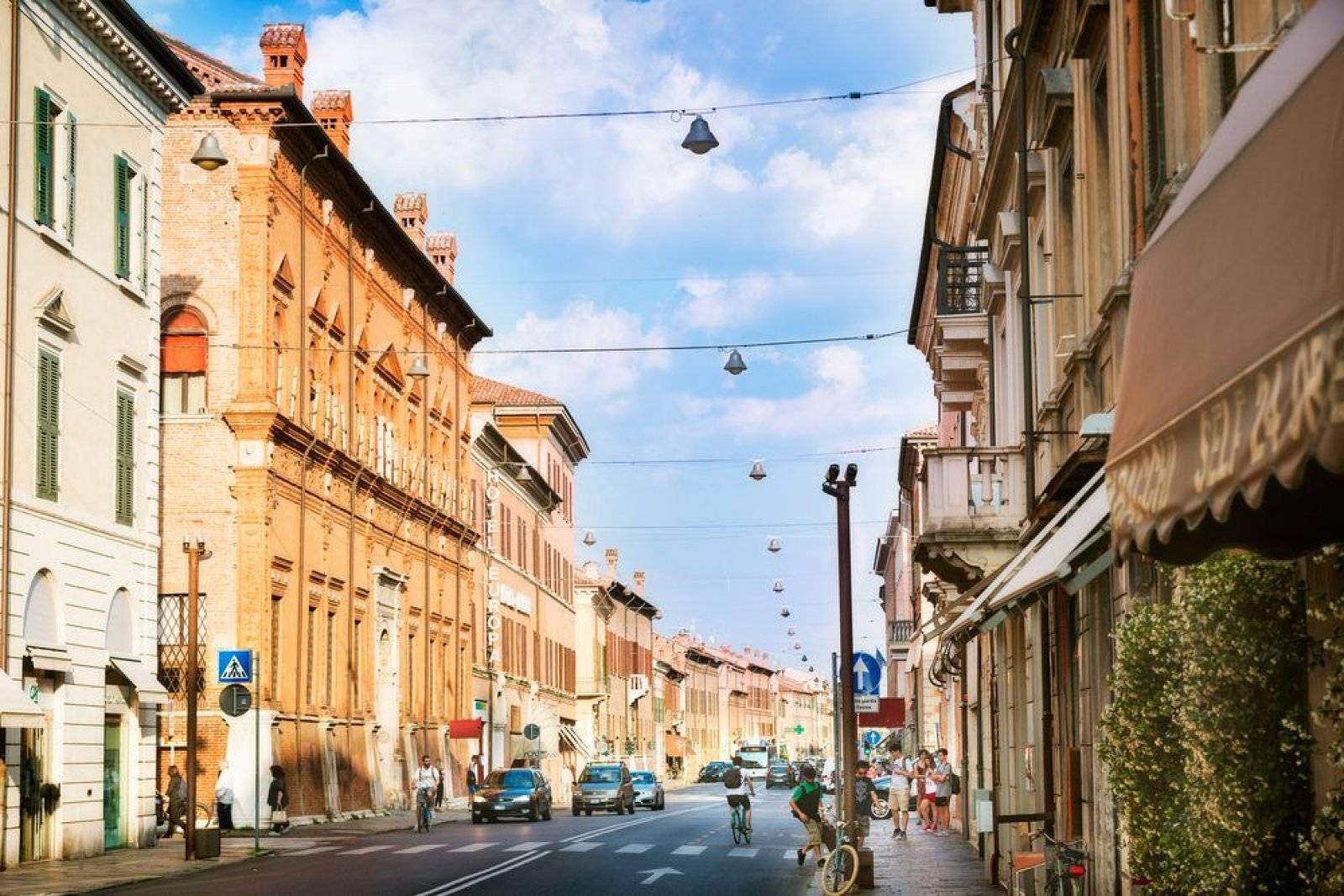 Attivita commerciale in vendita a Ferrara, Centro storico