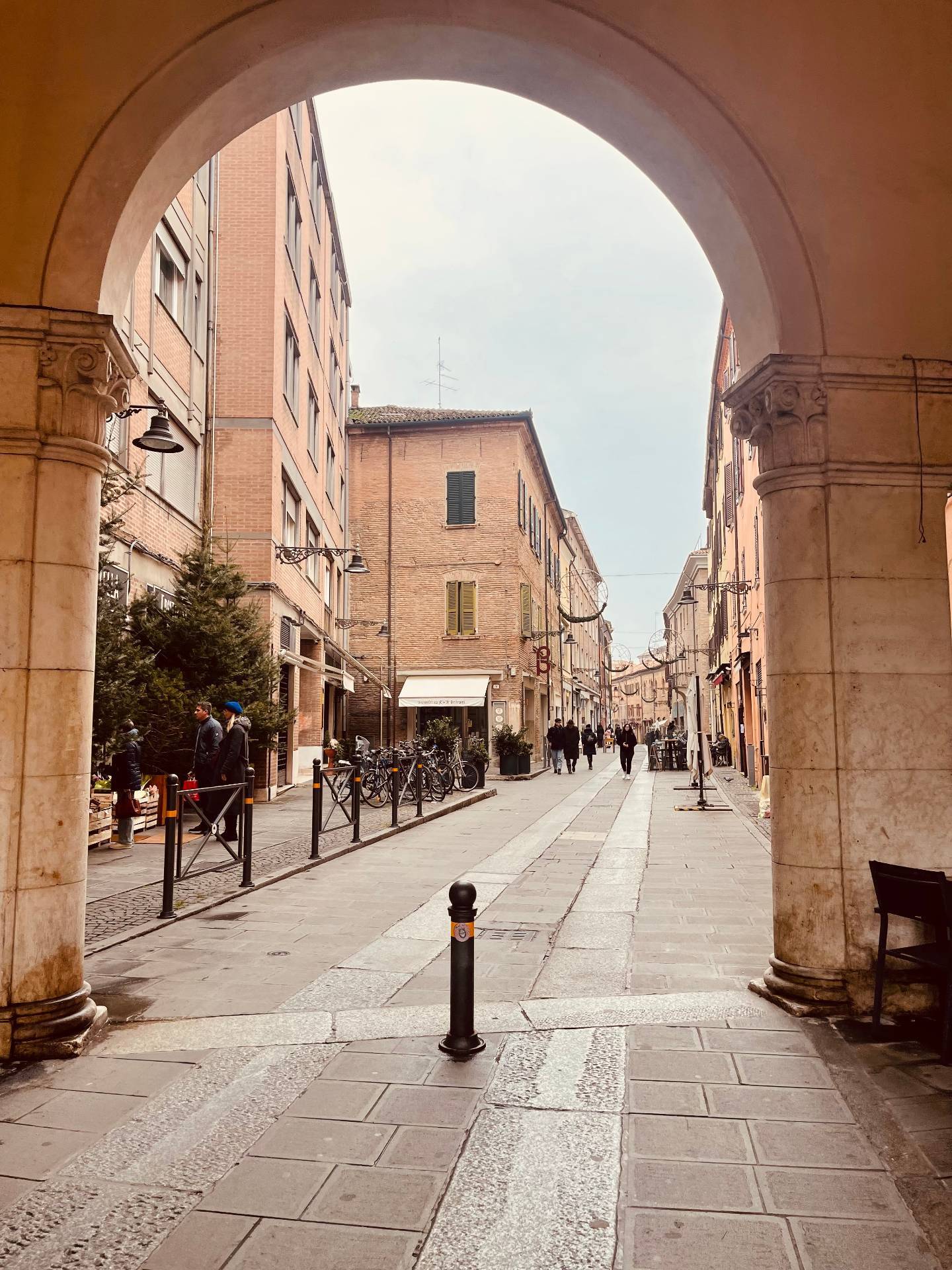 Negozio in affitto a Ferrara, Centro storico