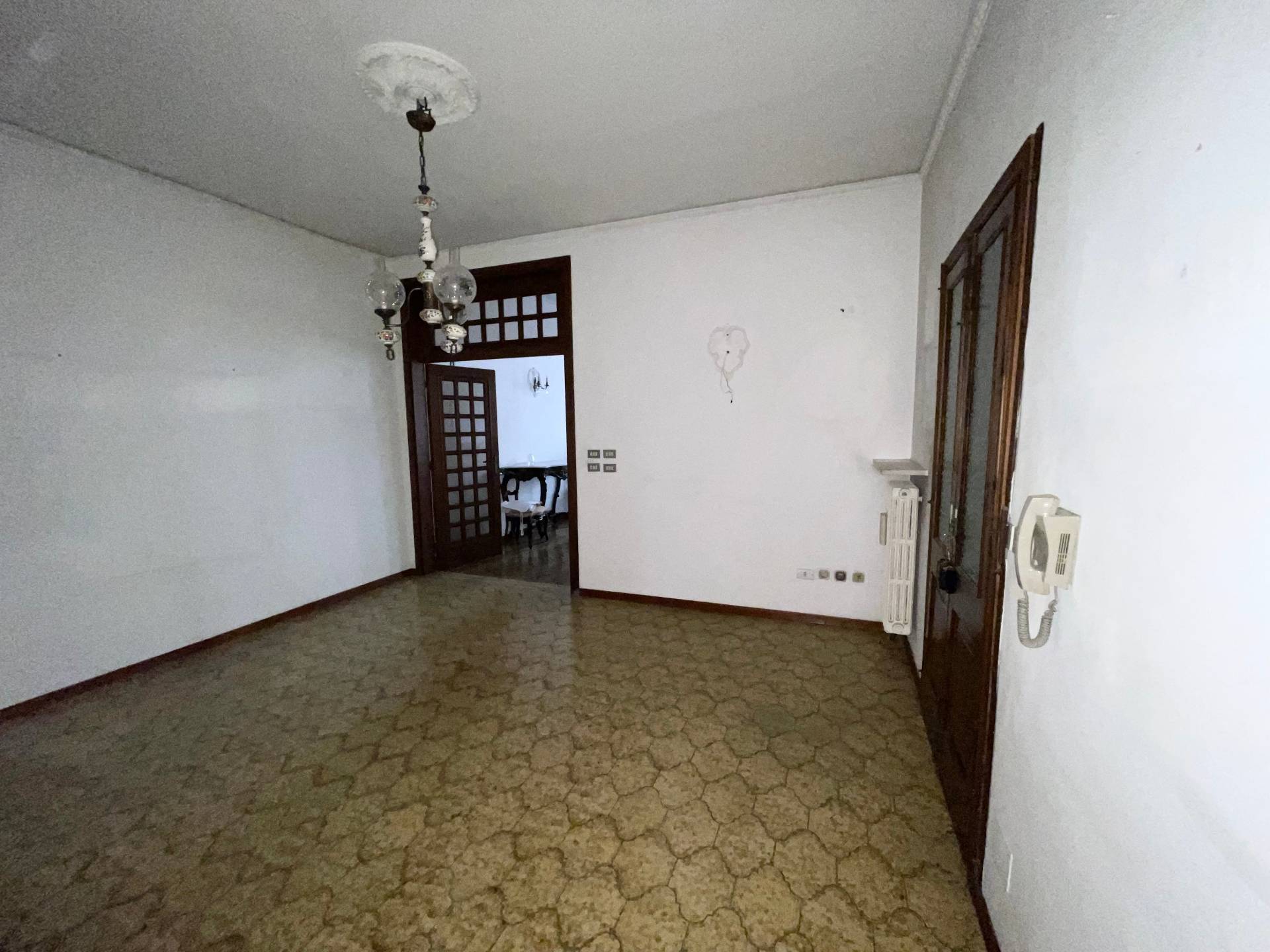 Appartamento in vendita a Ferrara, Centro storico