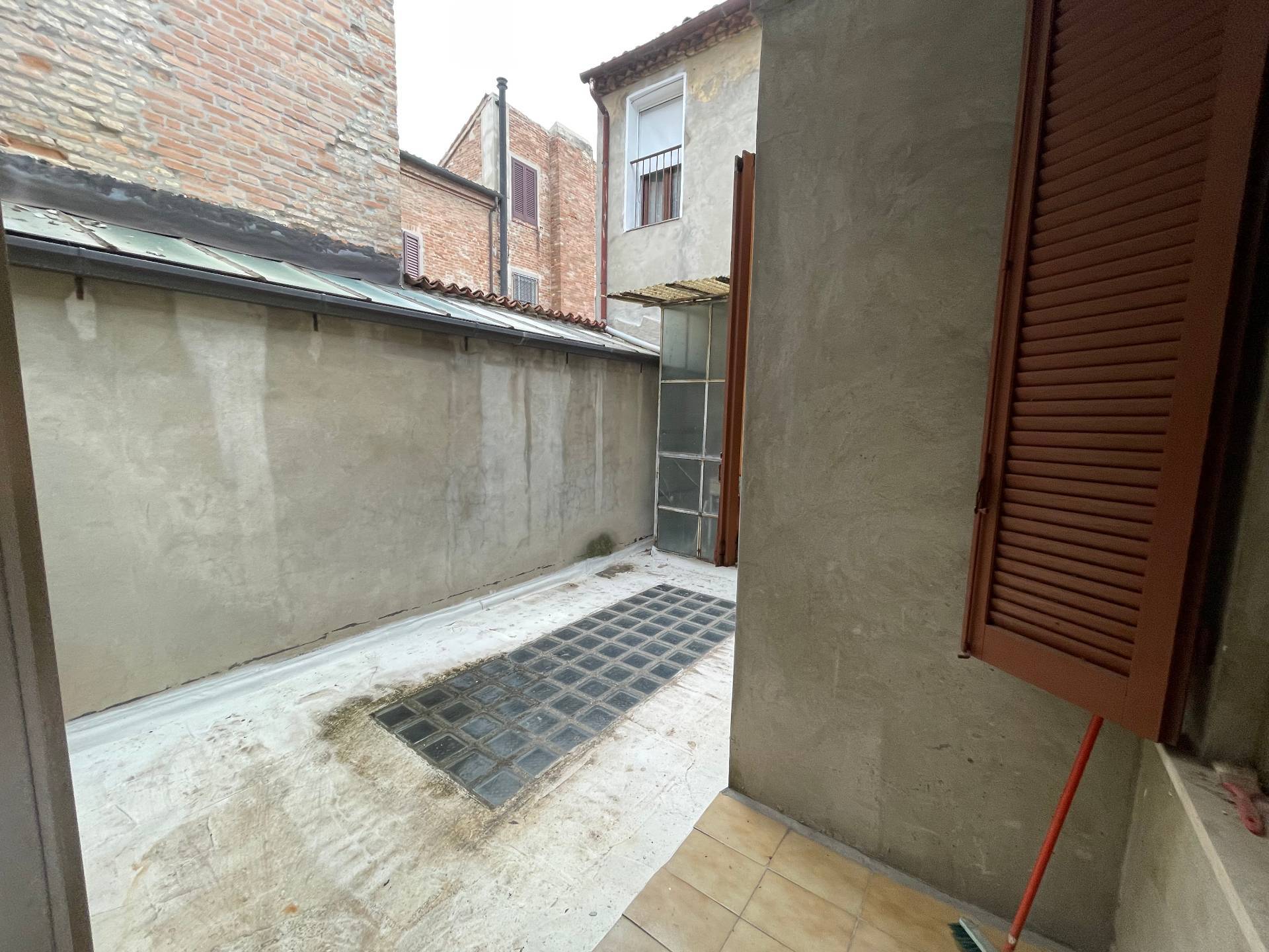 Appartamento in vendita a Ferrara, Centro storico