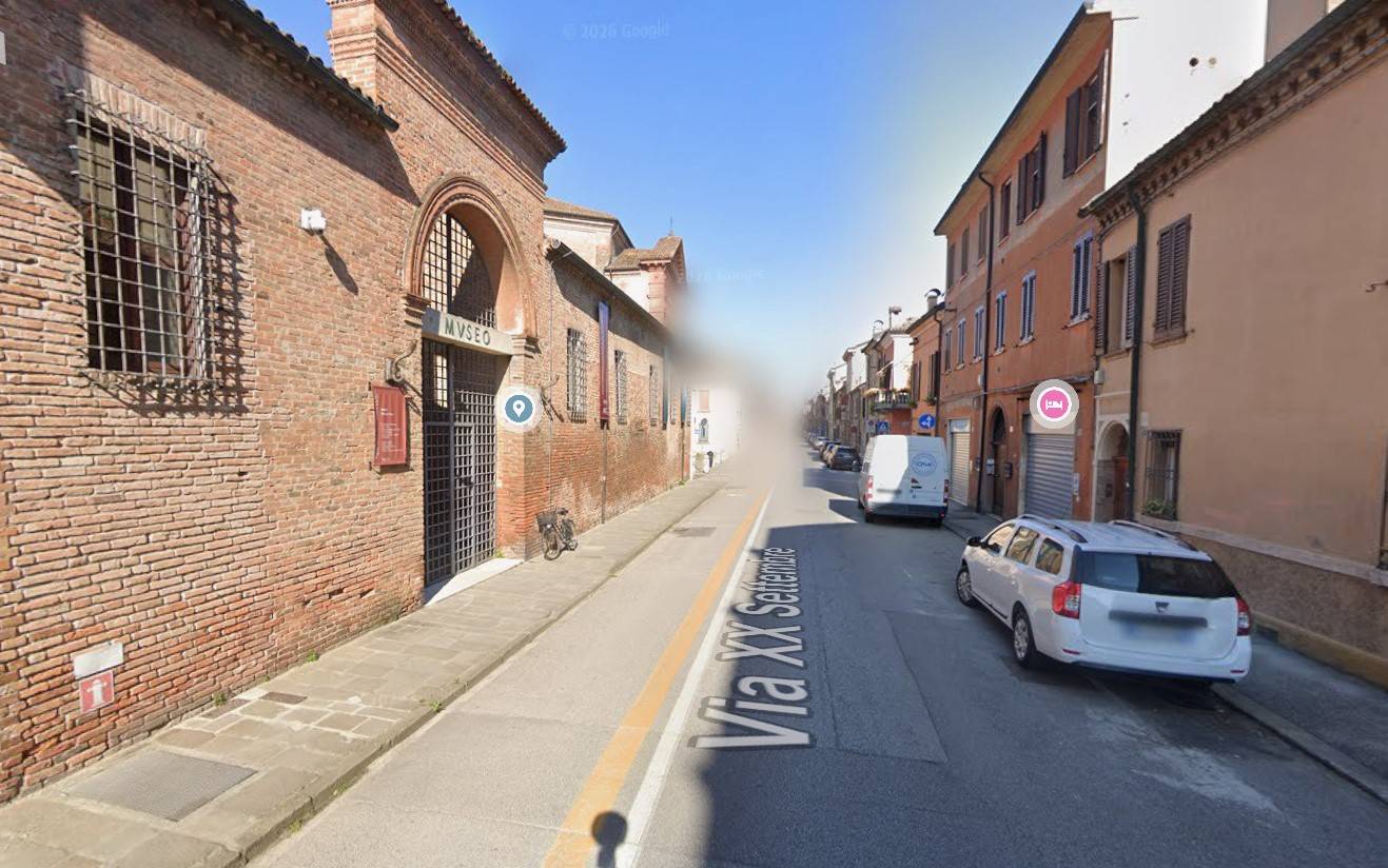 Appartamento in vendita a Ferrara, Centro storico