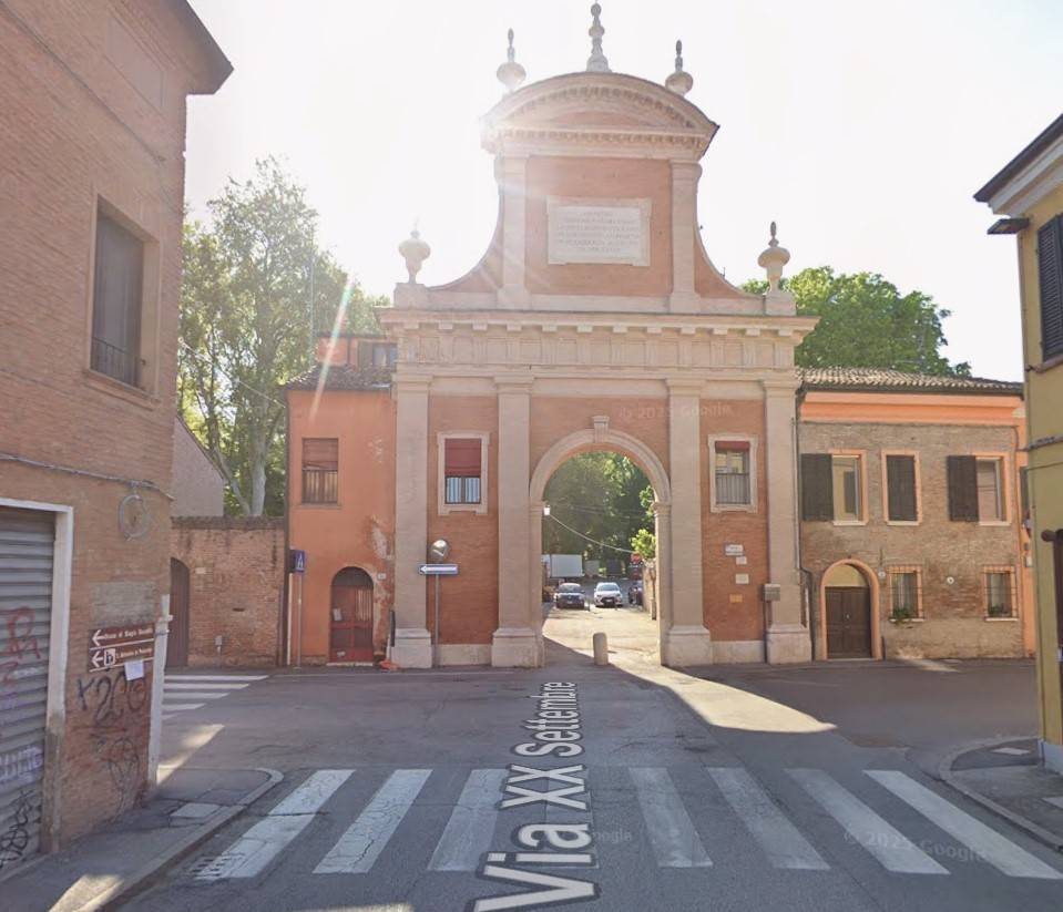 Appartamento in vendita a Ferrara, Centro storico