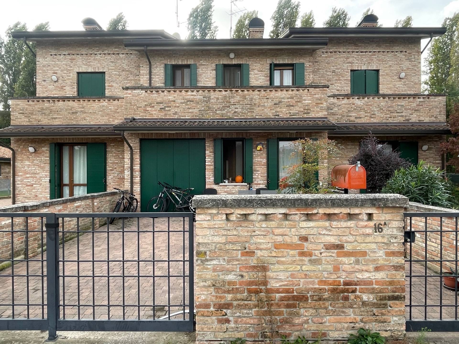 Casa / Villa / Villetta in vendita a Ferrara, Gaibanella