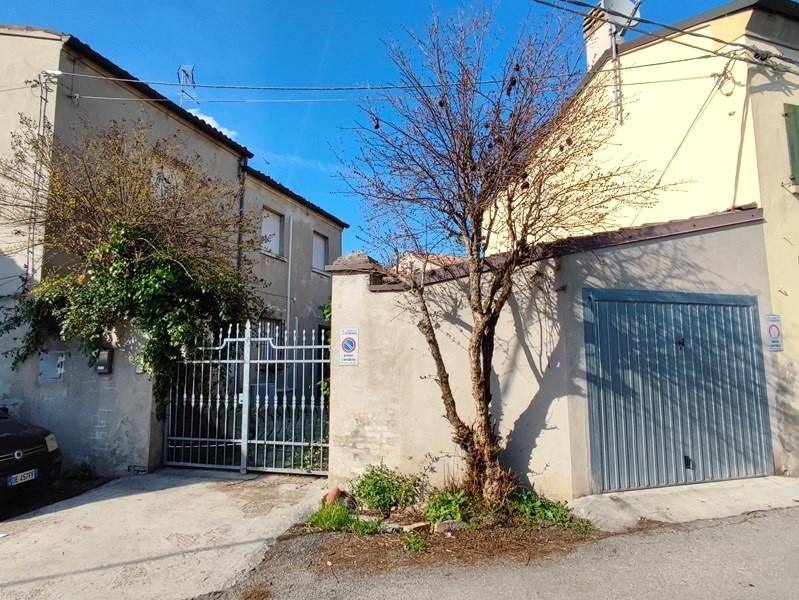 Casa / Villa / Villetta in vendita a Bondeno