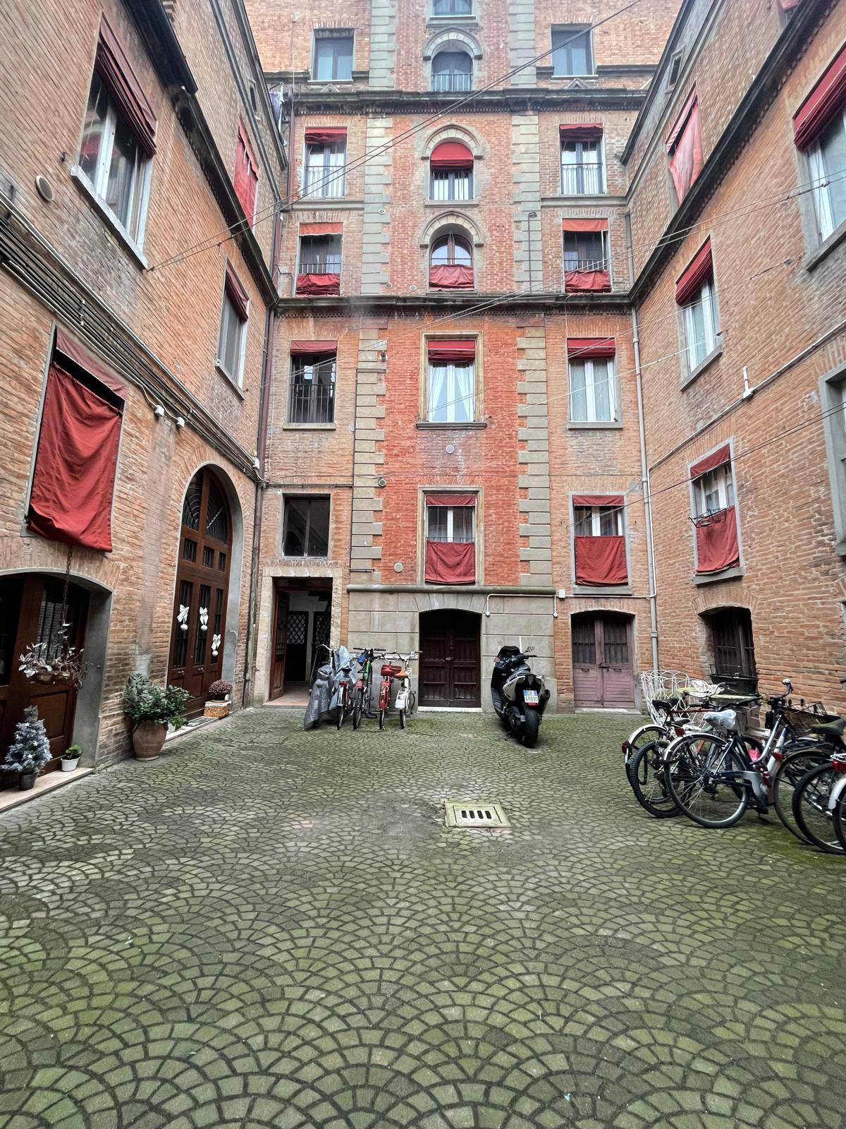 Appartamento in vendita a Ferrara, Centro storico