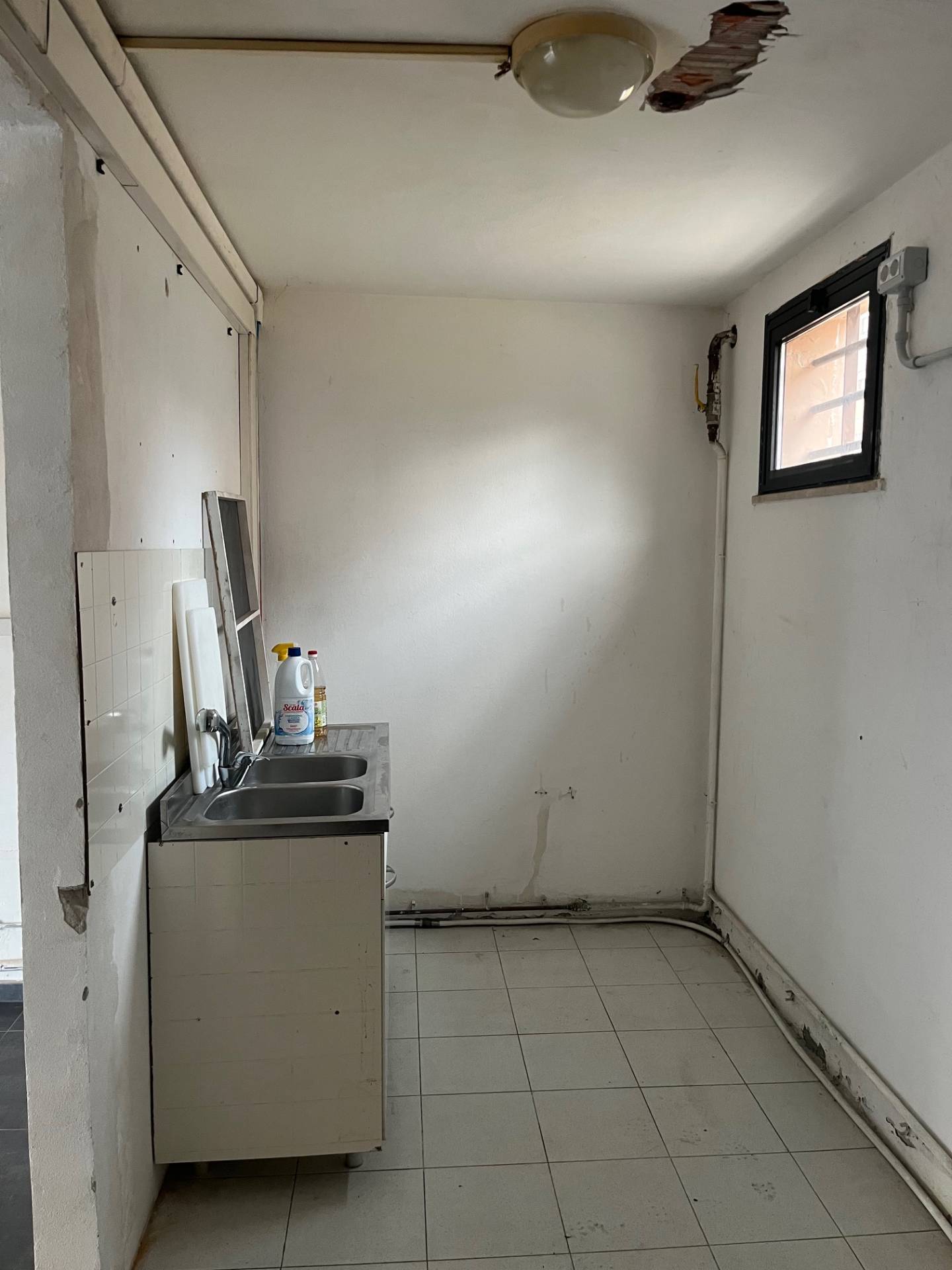 Negozio in affitto a Ferrara, Fuori Mura - Zona Sud