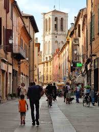 Attivita commerciale in vendita a Ferrara, Centro storico