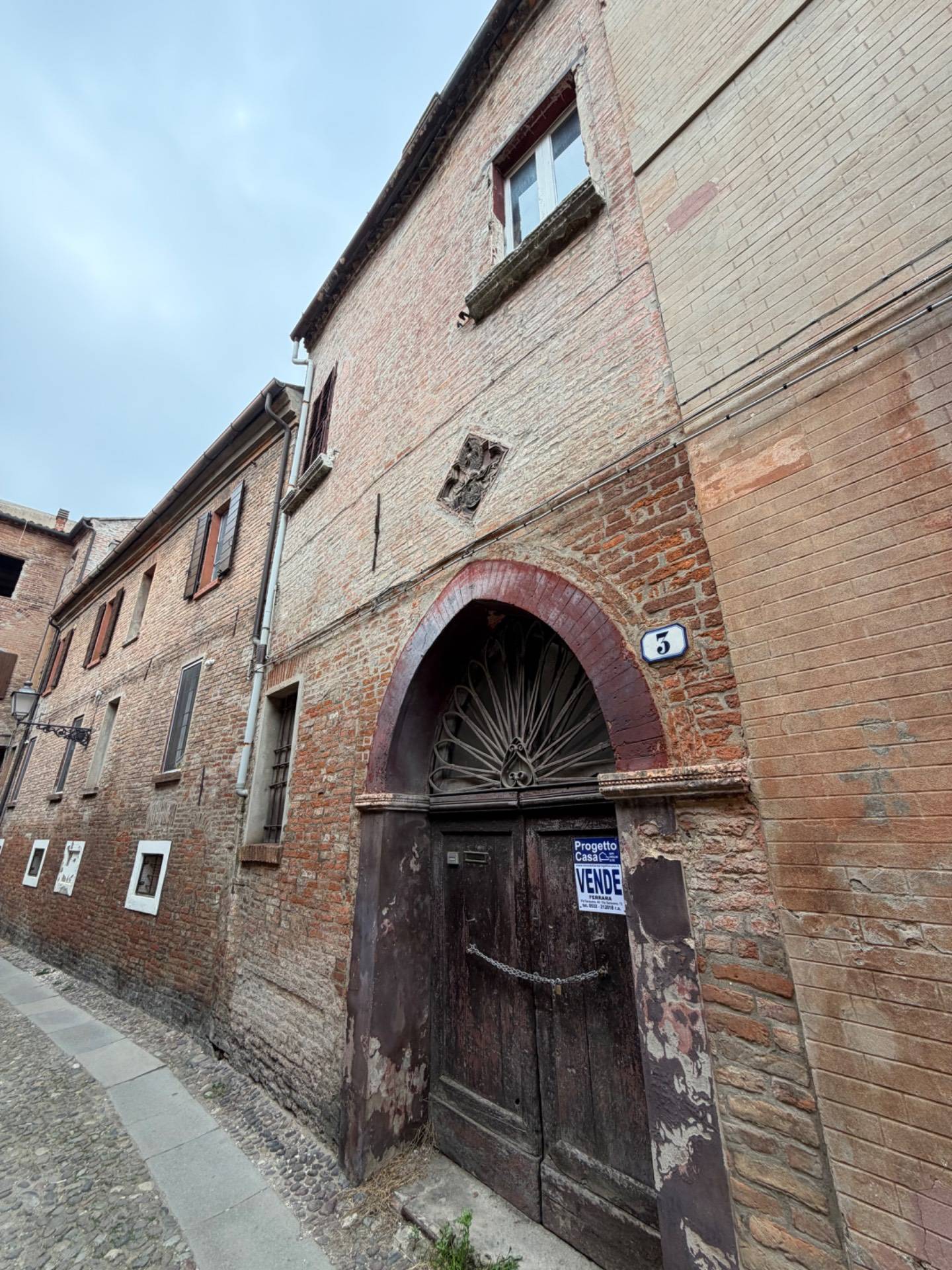 Casa / Villa / Villetta in vendita a Ferrara, Centro storico