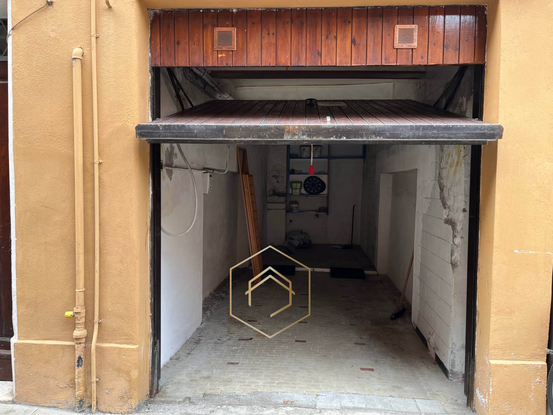 Box o garage in affitto a Ferrara, Centro storico