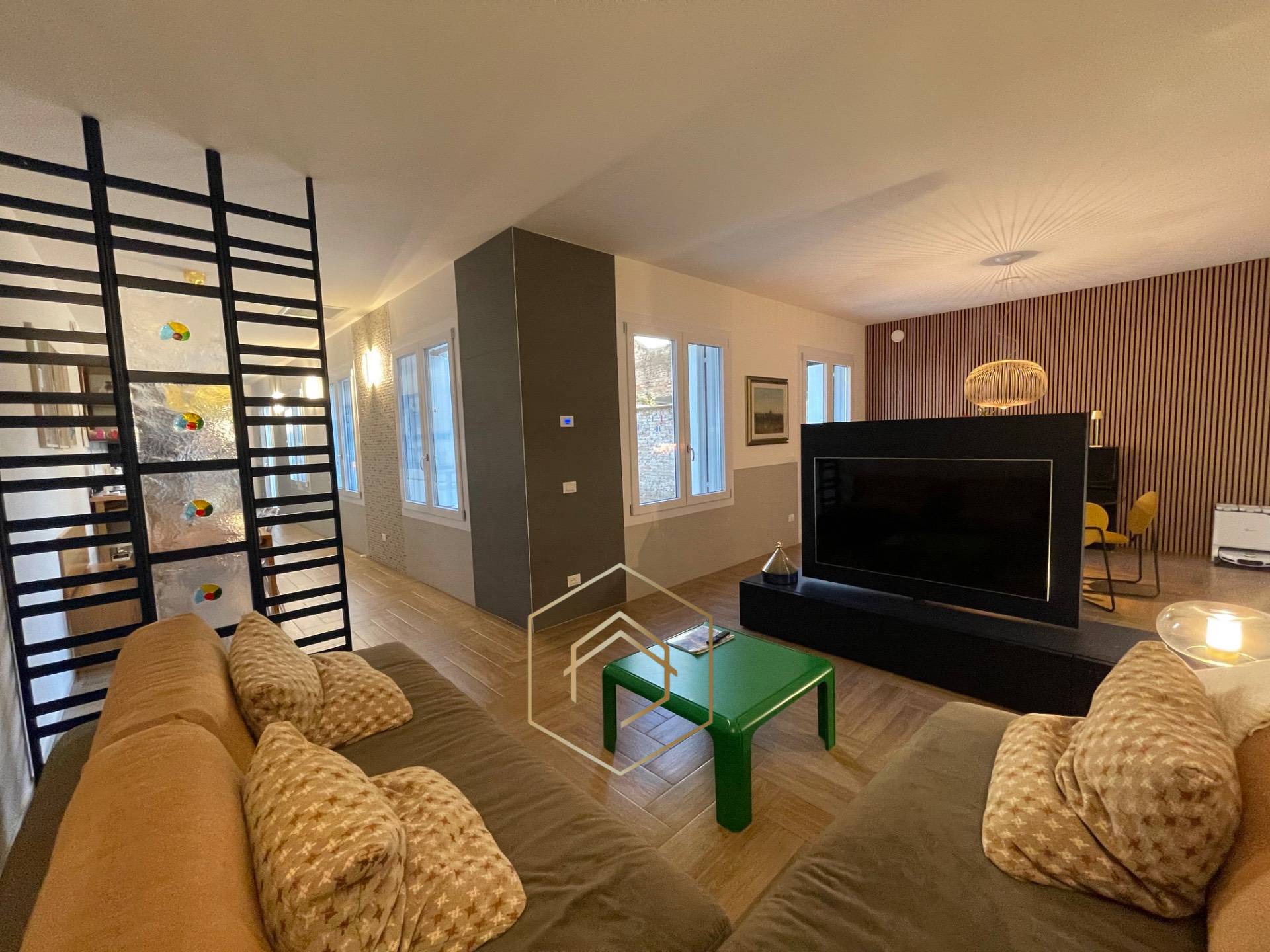 Casa / Villa / Villetta in vendita a Ferrara, Centro storico